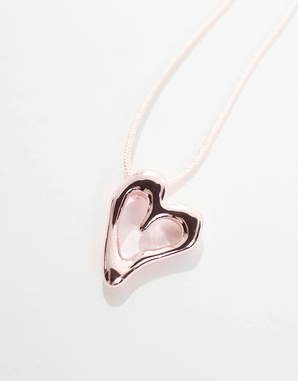 Monki heart pendant necklace in pink Product Image