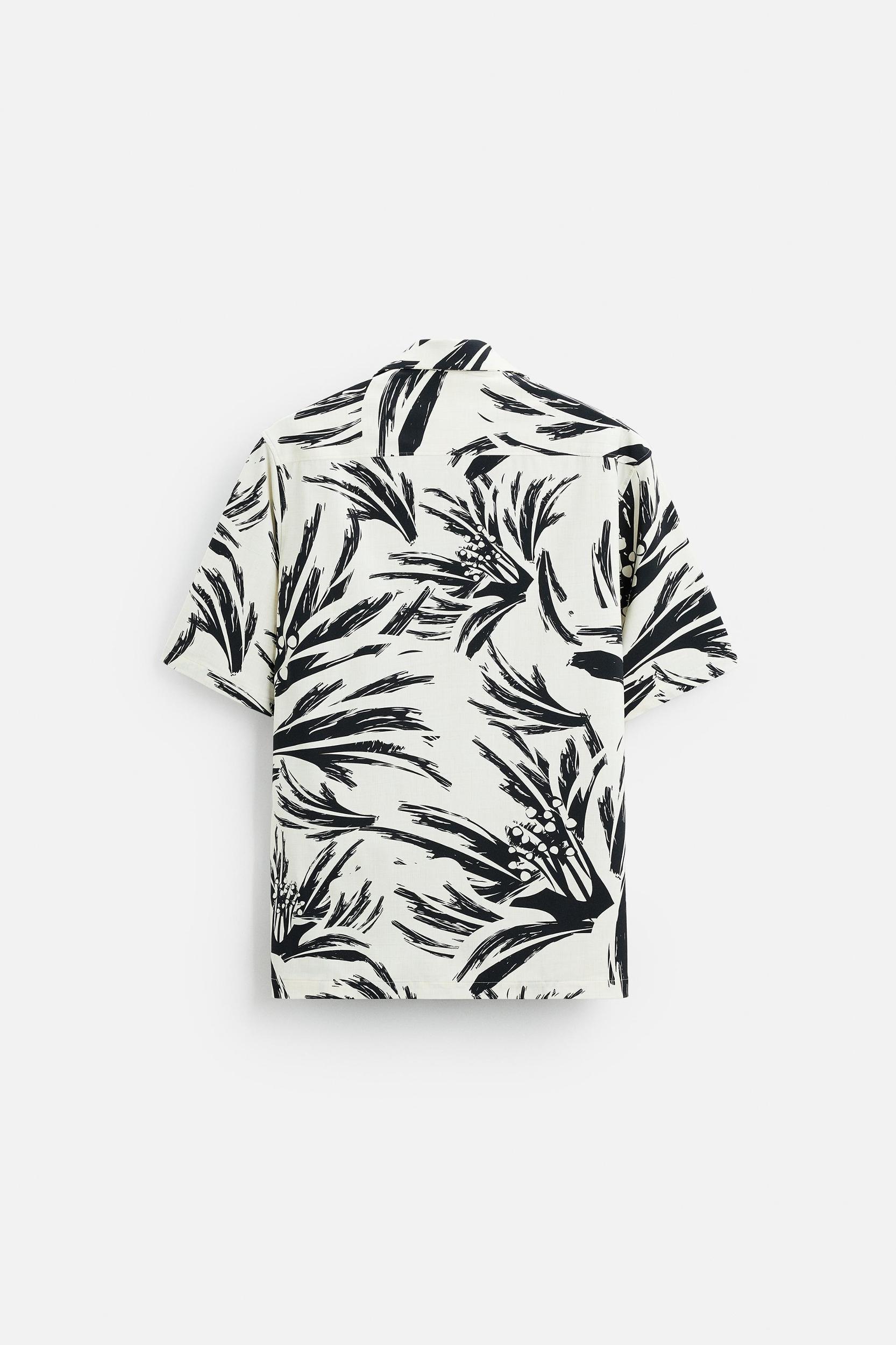 ABSTRACT PRINT STRETCH SHIRT Product Image