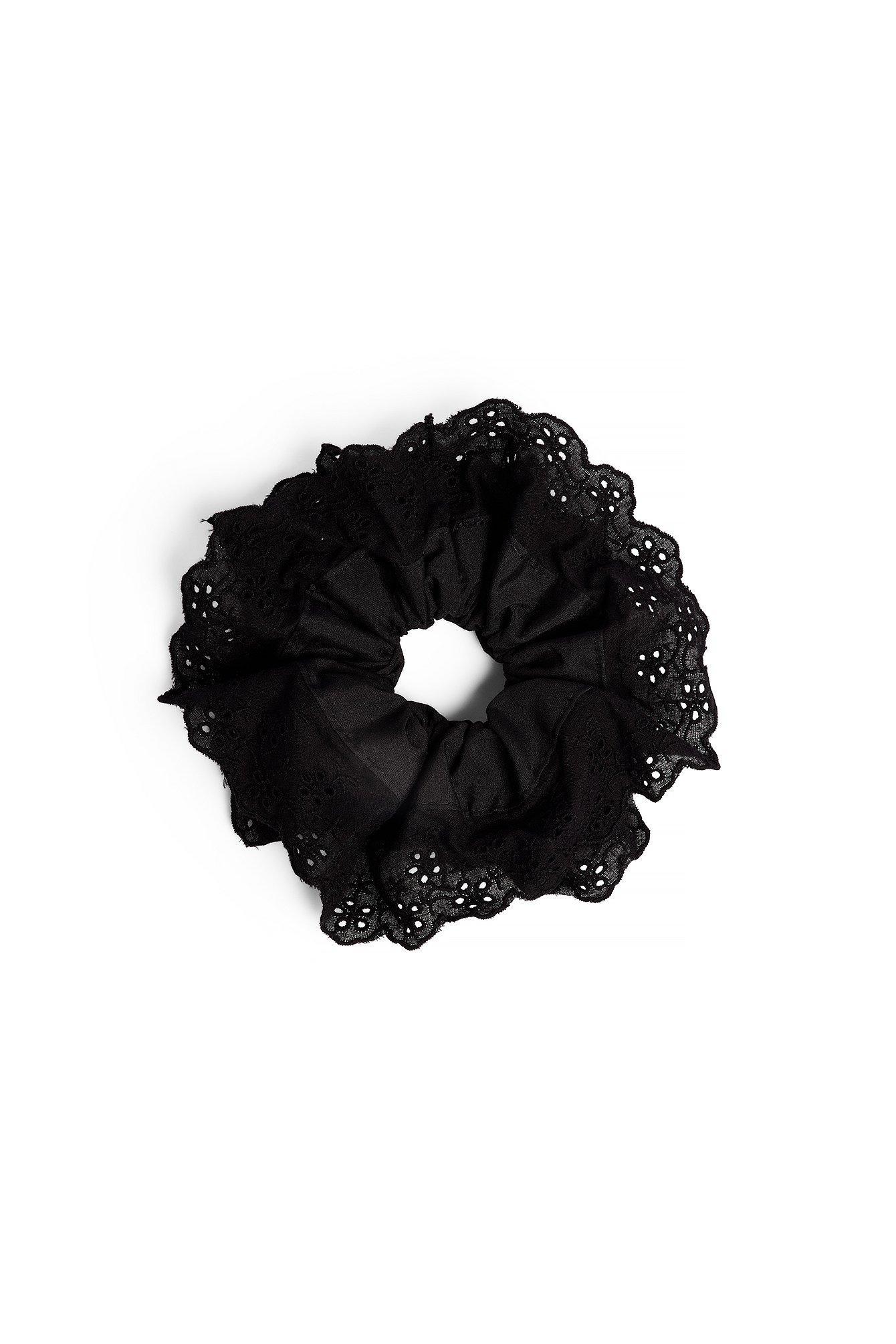 Anglaise Scrunchie Product Image