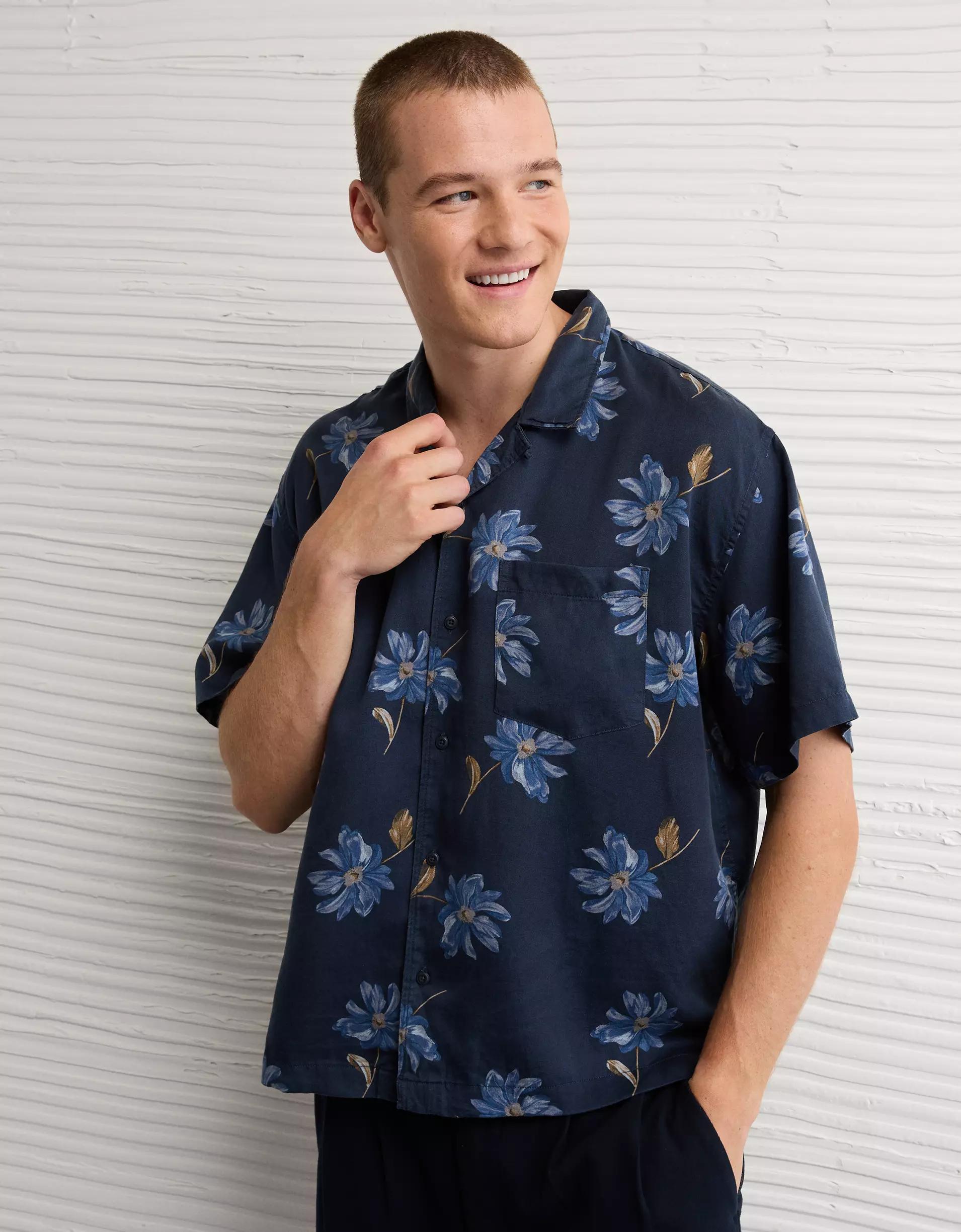 AE Poolside Floral Button-Up Shirt Men's Product Image