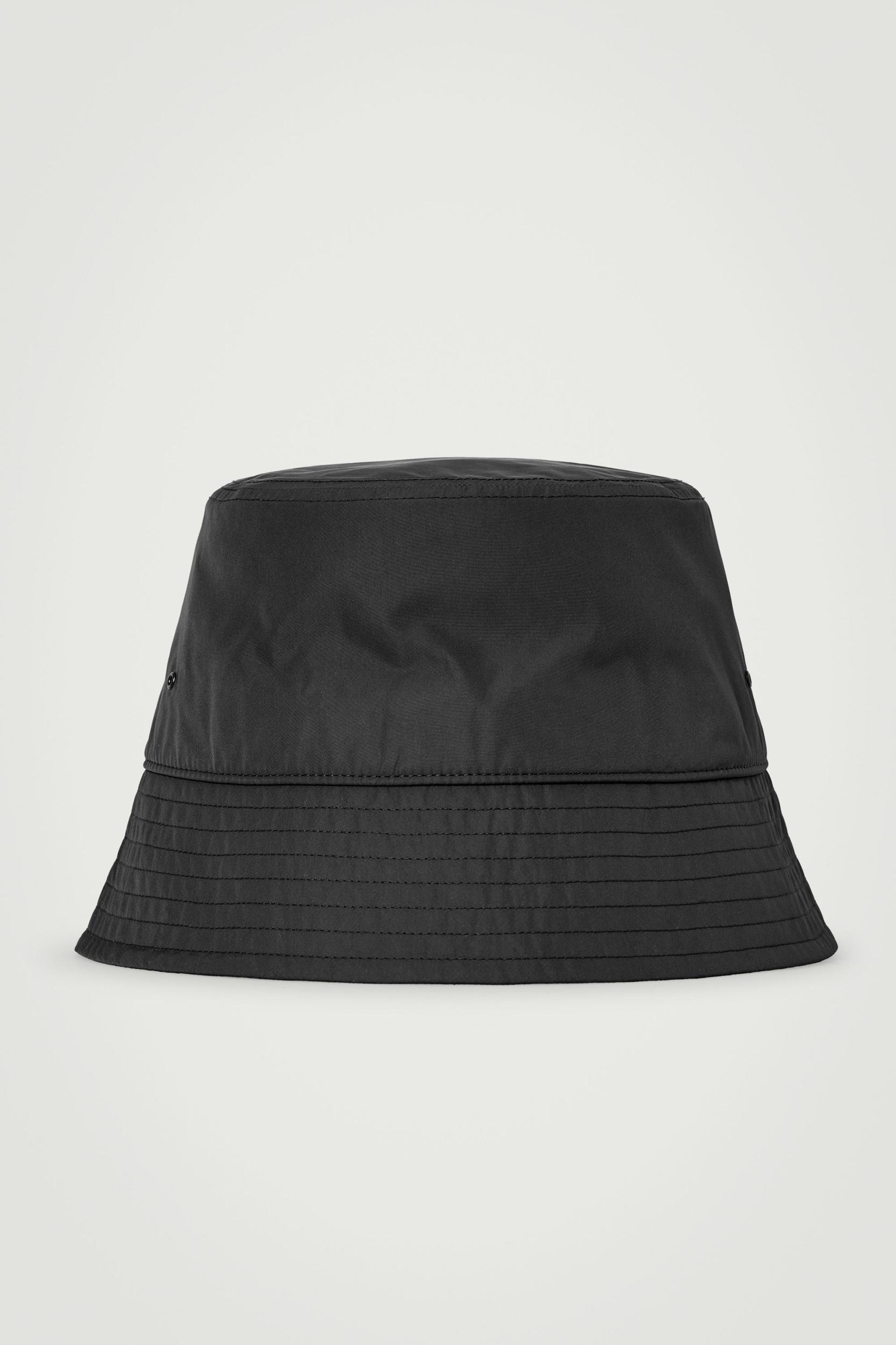 BUCKET HAT Product Image