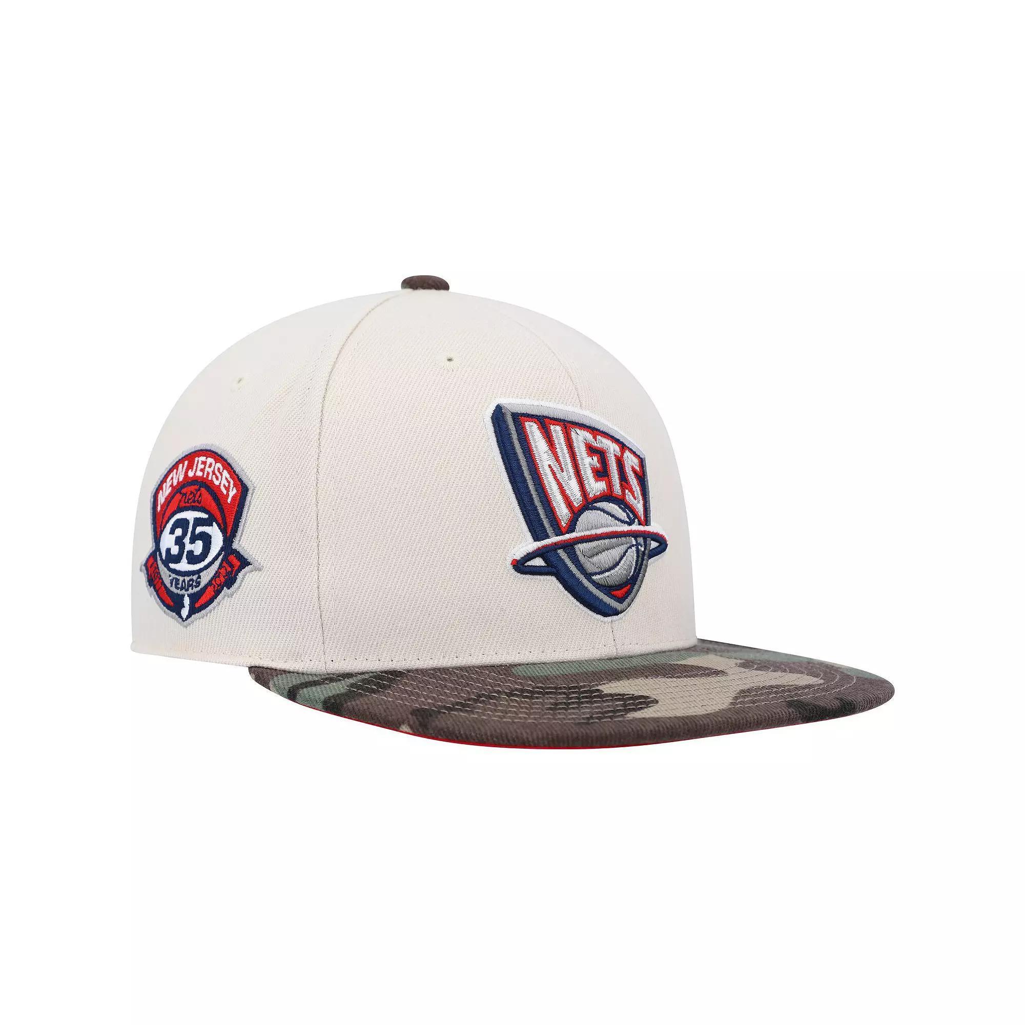 Men's Mitchell & Ness Cream/Camo New Jersey Nets Hardwood Classics 35th Anniversary Off White Camo Fitted Hat, Size: 7 1/4, Nba Green Product Image