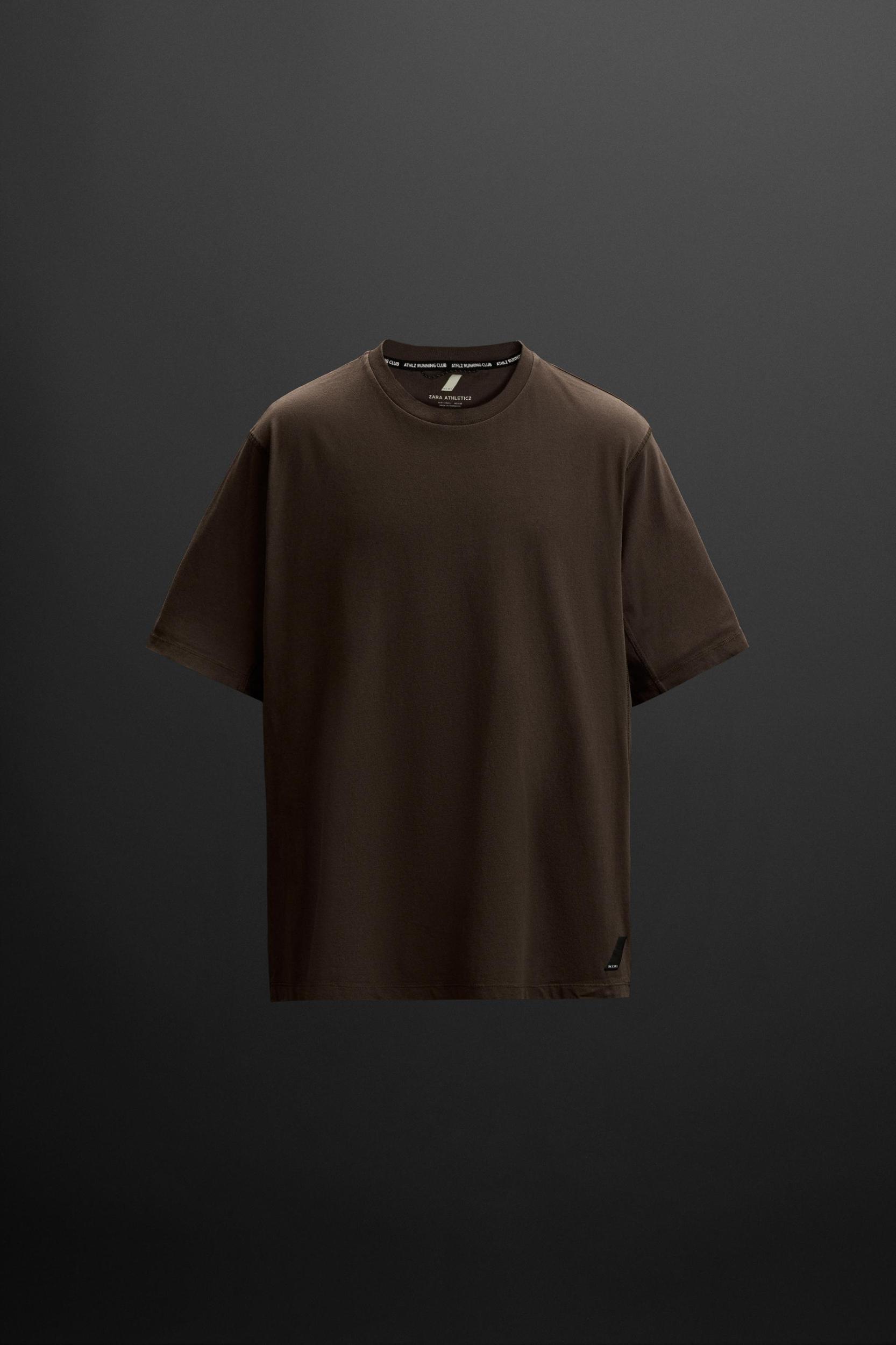 RUNNING GRAPHIC PRINT T-SHIRT Product Image