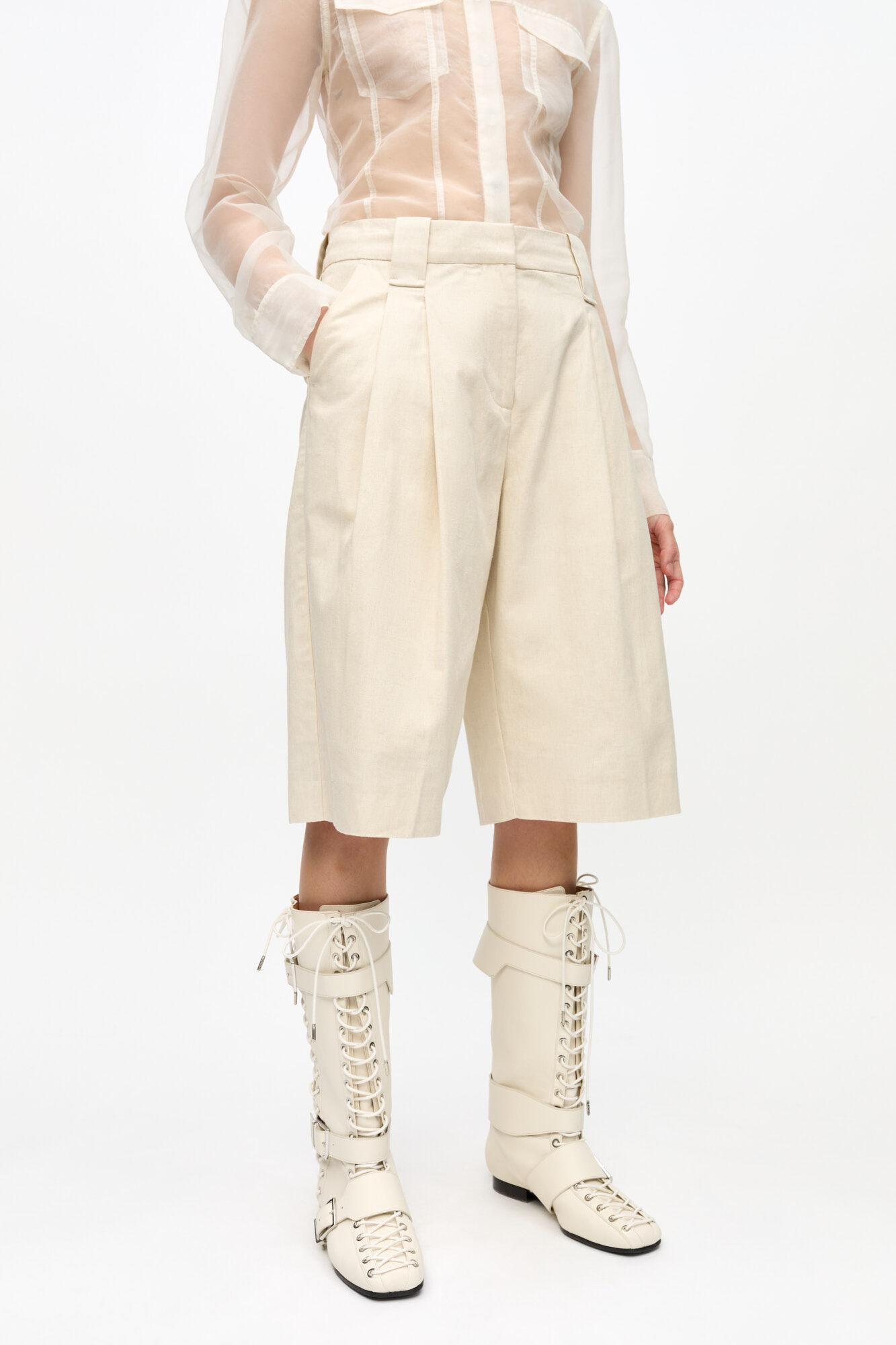 Ivory Cotton Melange Tailoring Wide Shorts Product Image