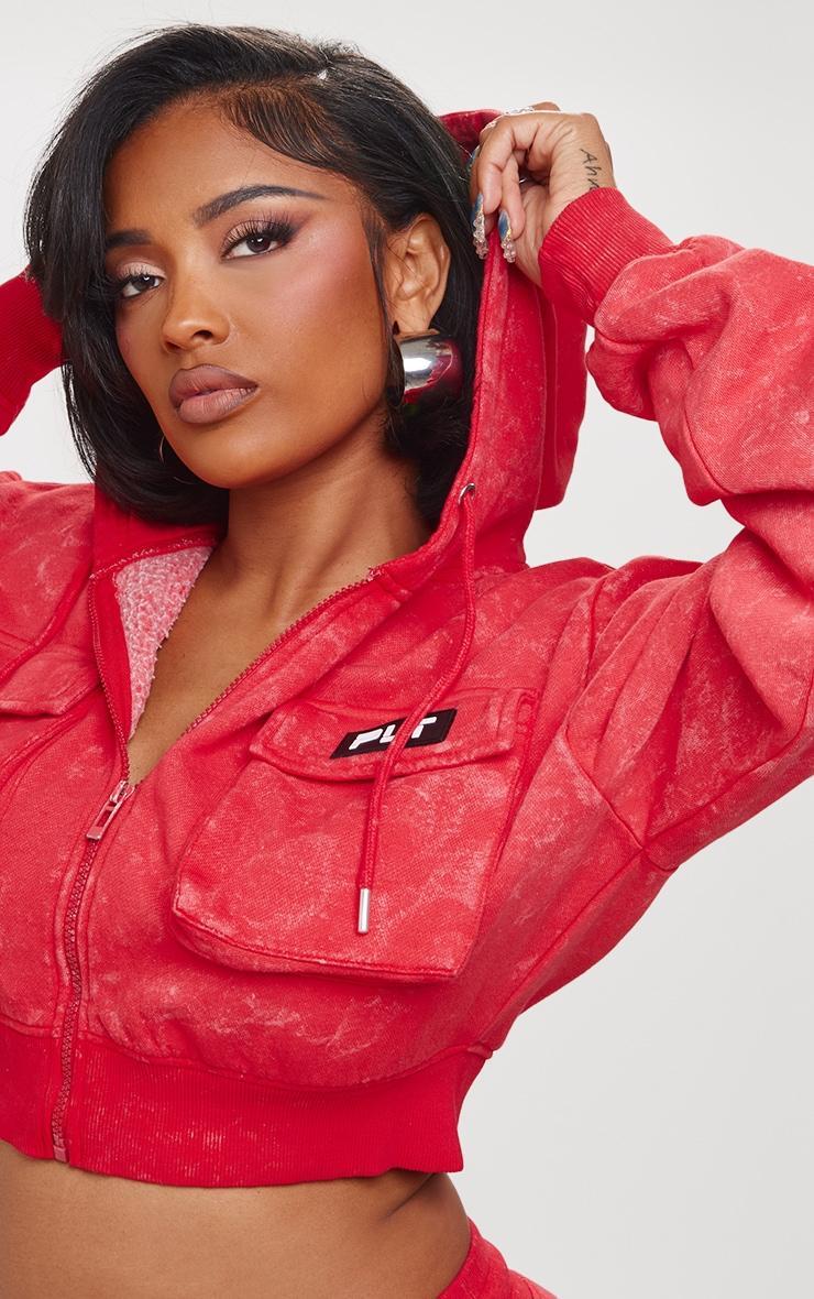 PRETTYLITTLETHING Shape Washed Red Shape Cargo Cropped Hoodie Product Image