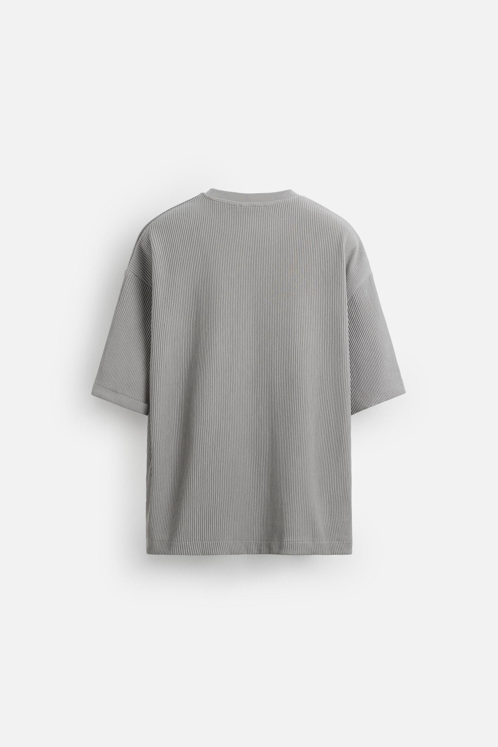 TEXTURED PATCH T-SHIRT Product Image