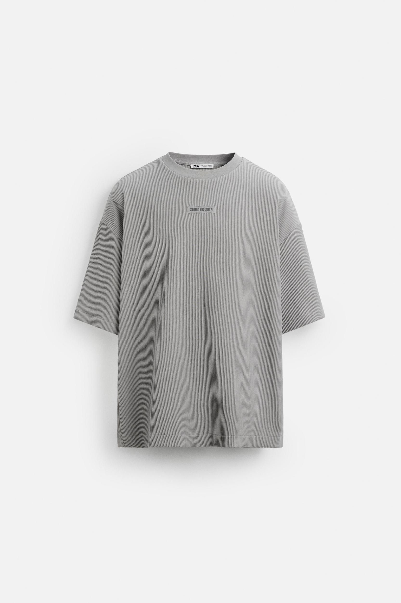 TEXTURED PATCH T-SHIRT Product Image