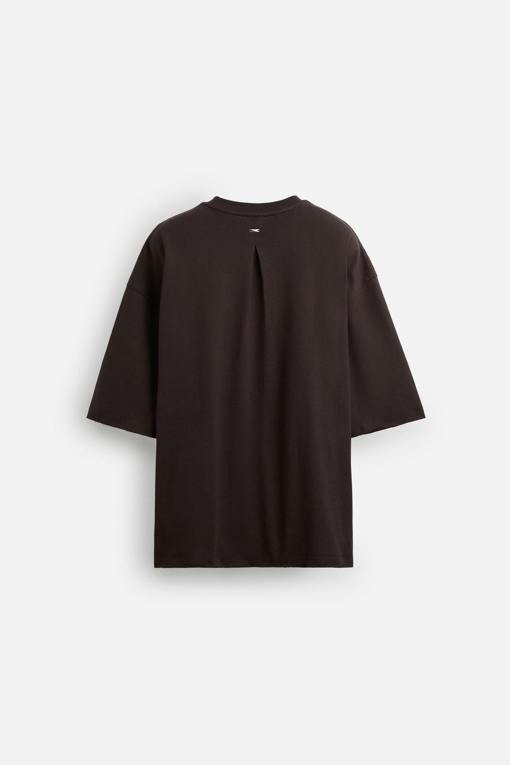 OVERSIZED FIT T-SHIRT Product Image