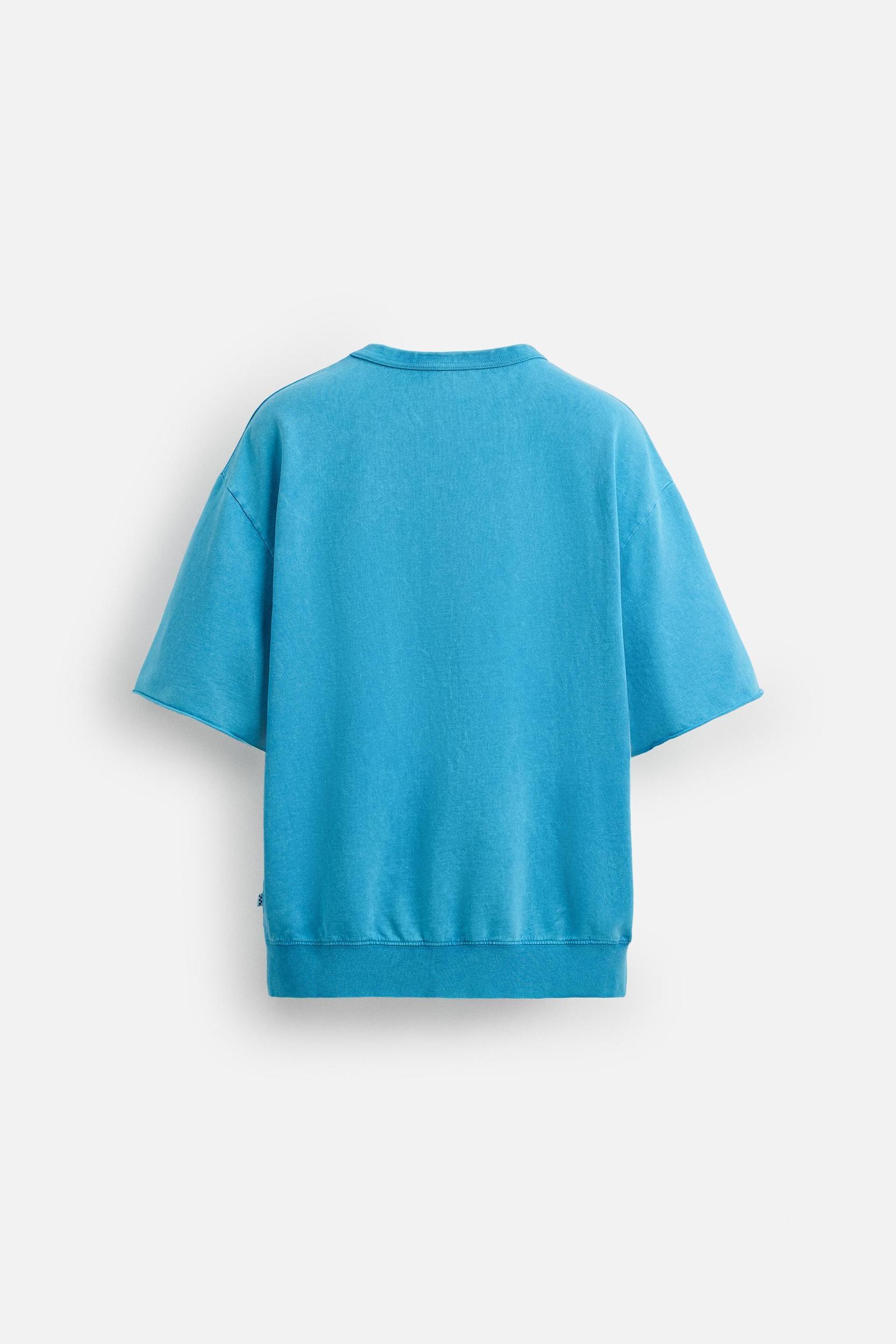 WASHED SWEATSHIRT WITH CONTRAST PRINT Product Image