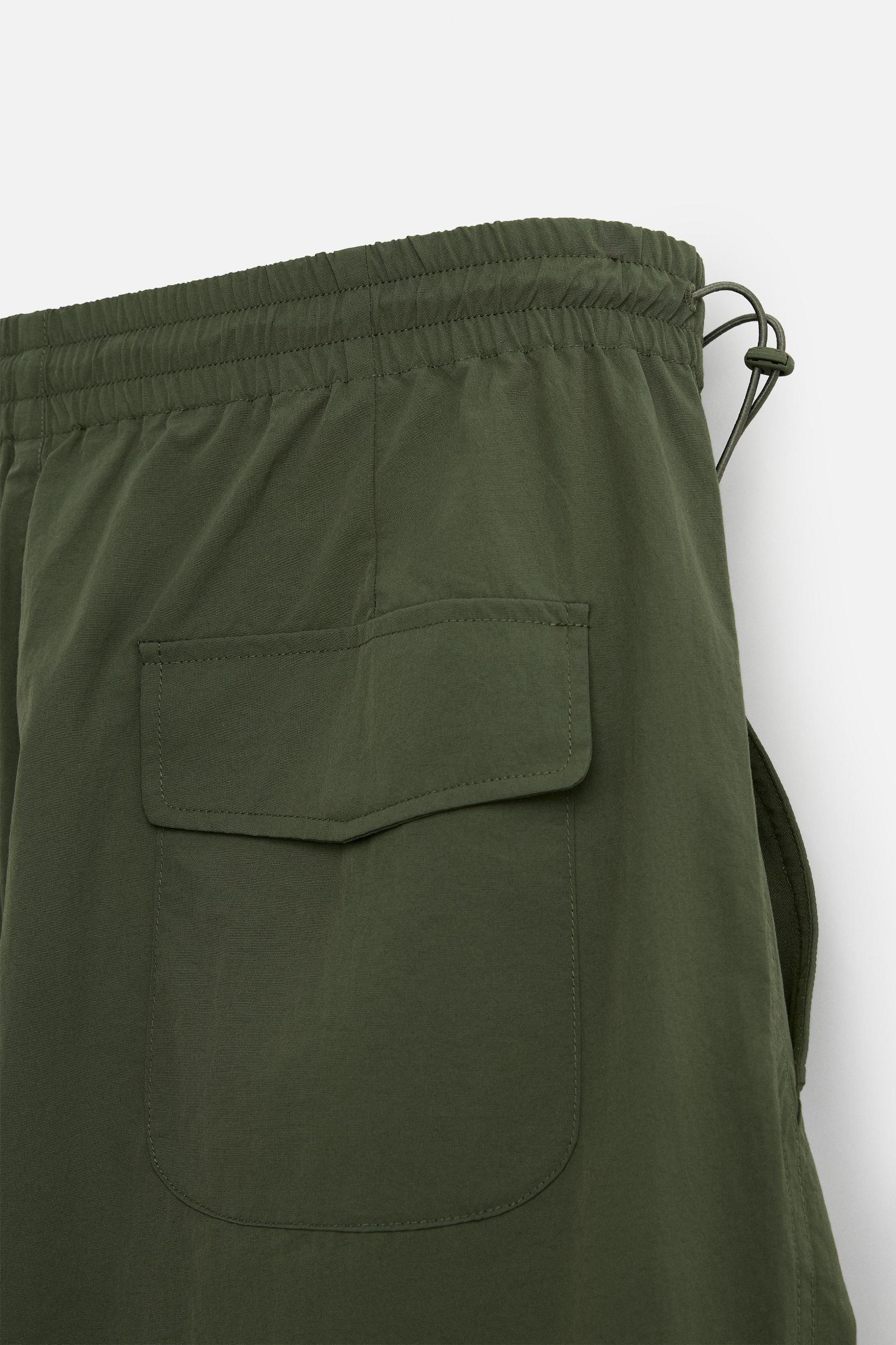 TECHNICAL PARACHUTE PANTS Product Image
