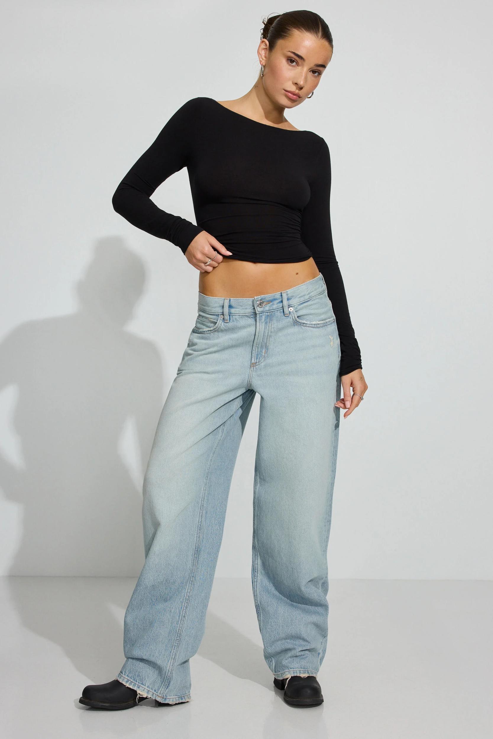 Smooth Long Sleeve Crewneck Top Product Image