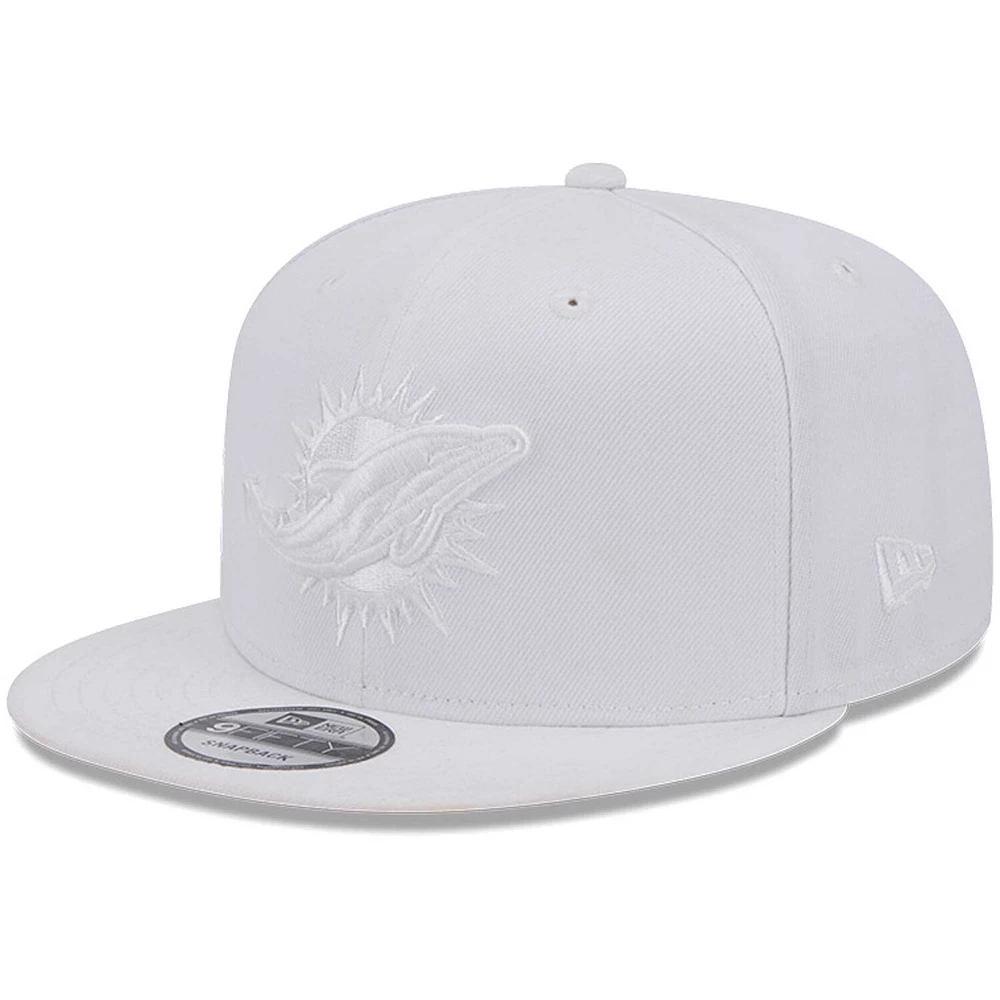 Men's New Era Miami Dolphins Main White on White 9FIFTY Snapback Hat Product Image