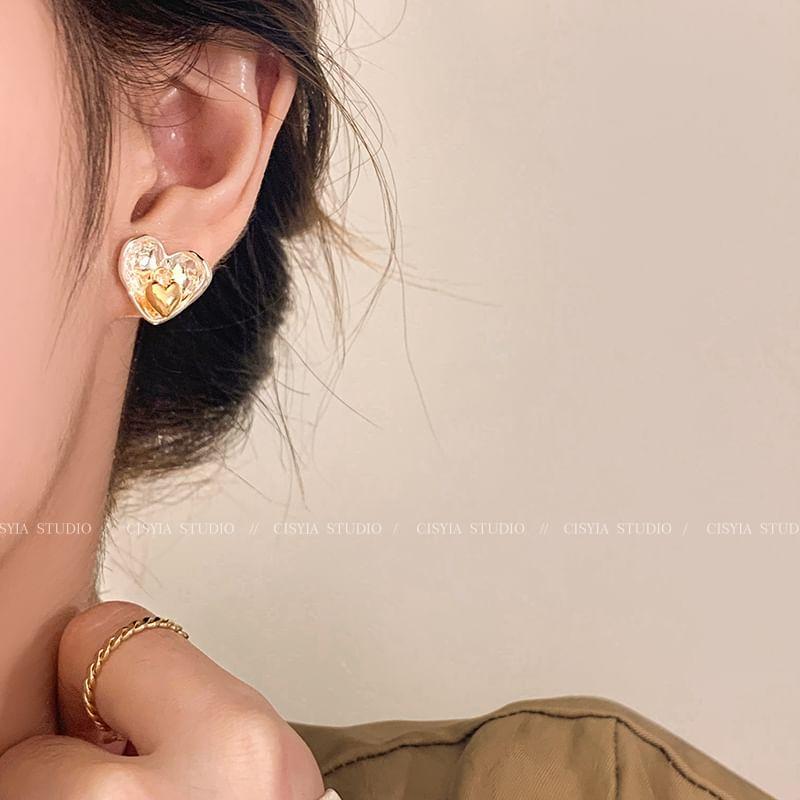 Heart Stud Earring Product Image