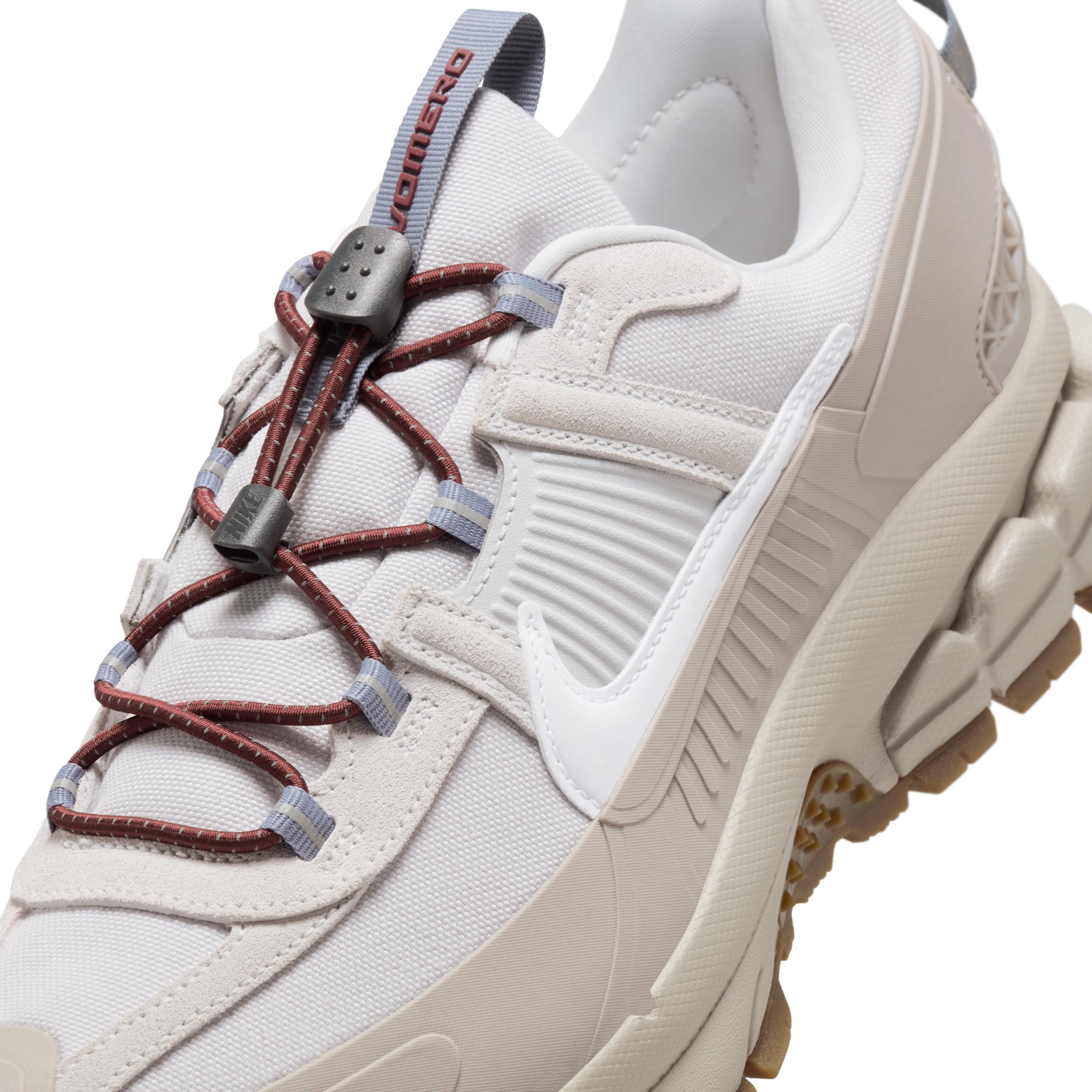 Nike Men's Zoom Vomero Roam Winterized Shoes Product Image