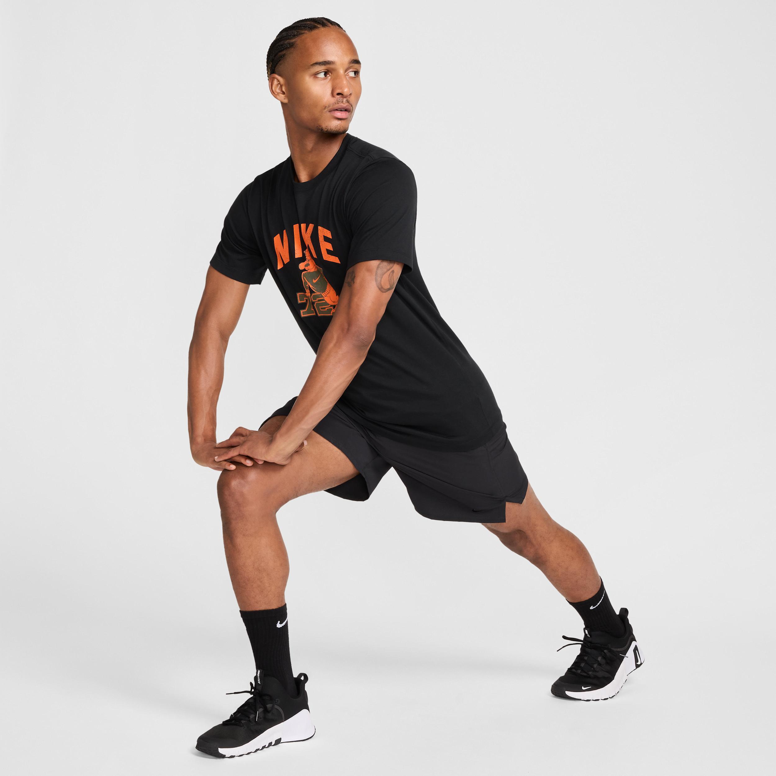 Nike Men's Fitness T-Shirt Product Image