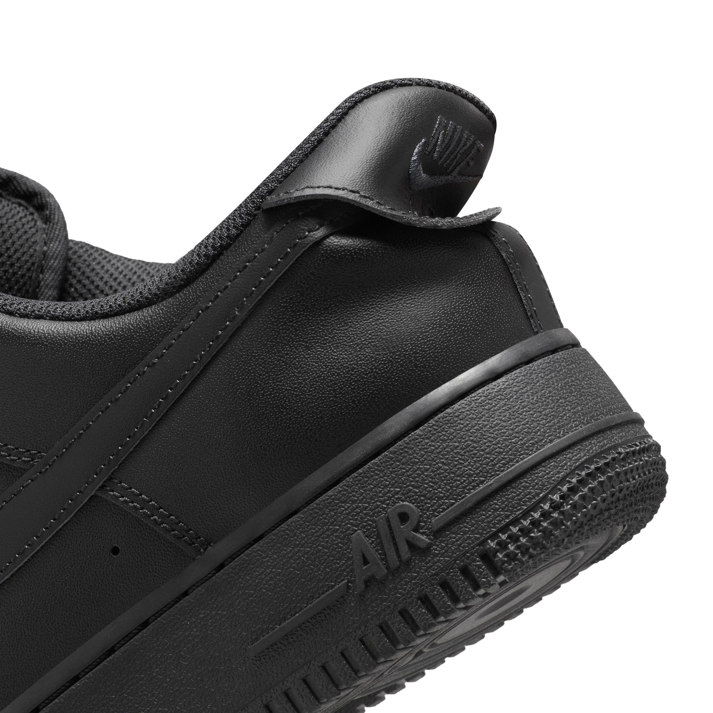 Nike Men's Air Force 1 '07 EasyOn Shoes Product Image