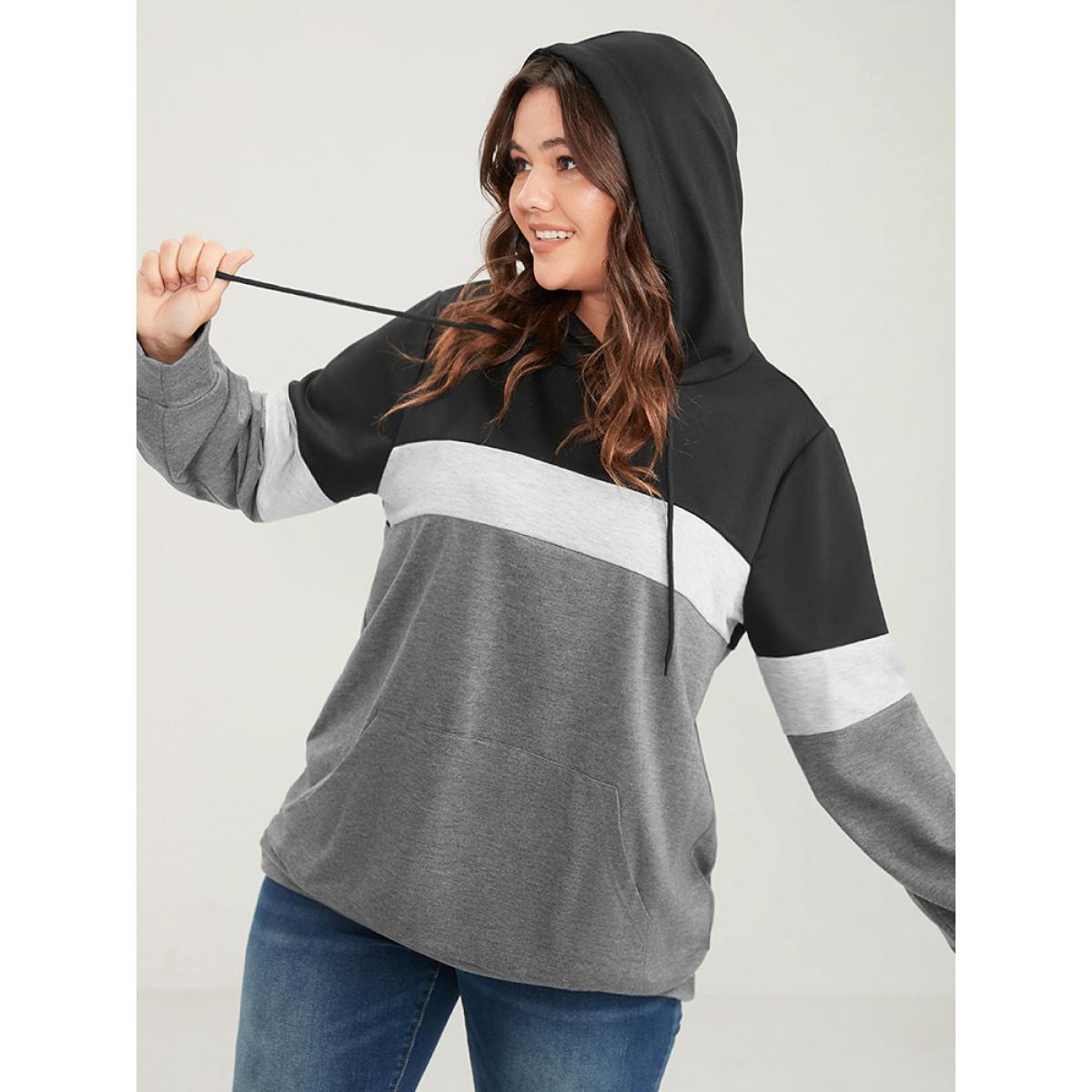 Plus Size Colorblock Contrast Hooded Pocket Drawstring Sweatshirt Women Black Casual Pocket Hooded Dailywear Sweatshirts BloomChic 28/5X Product Image