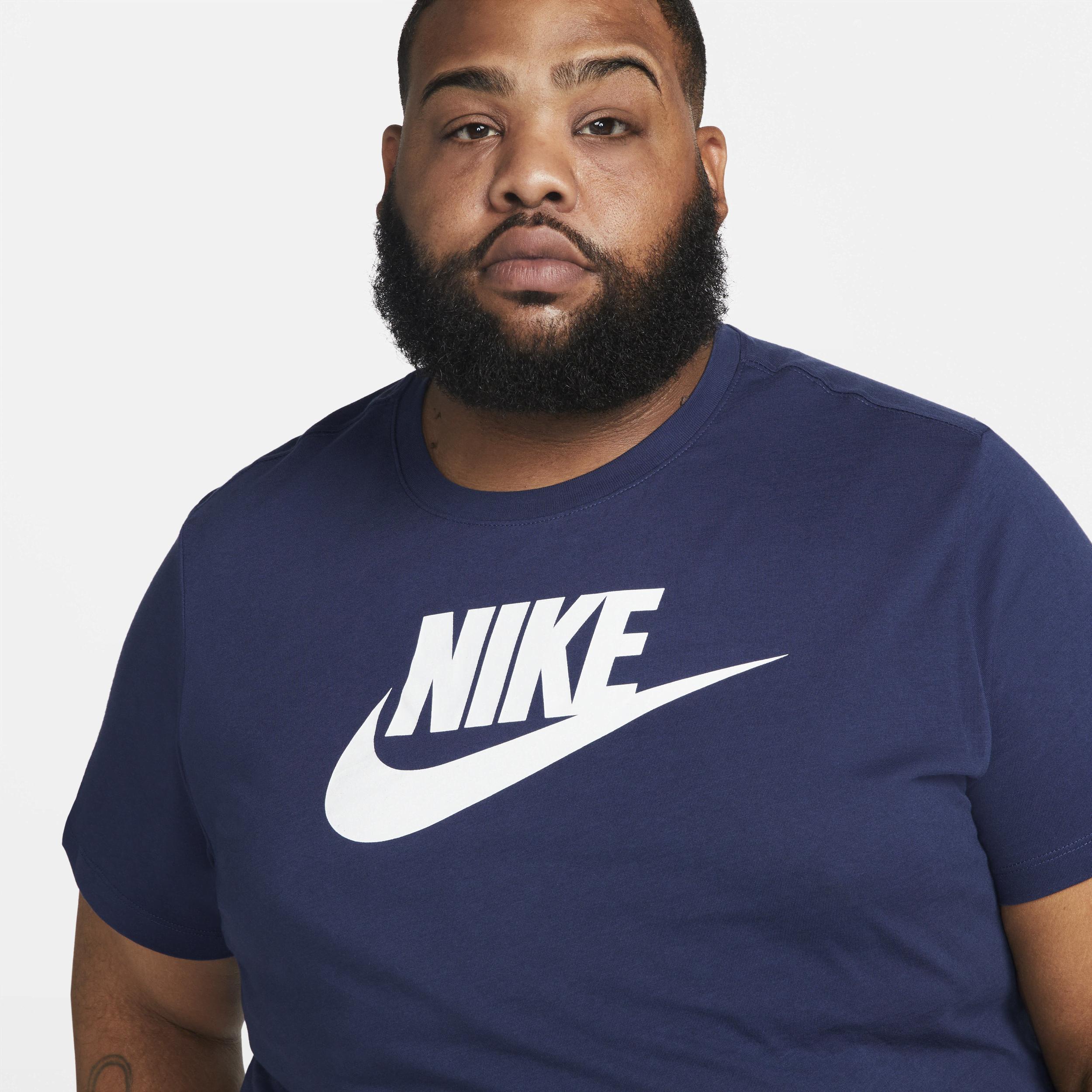 Nike Sportswear Men's T-Shirt Product Image