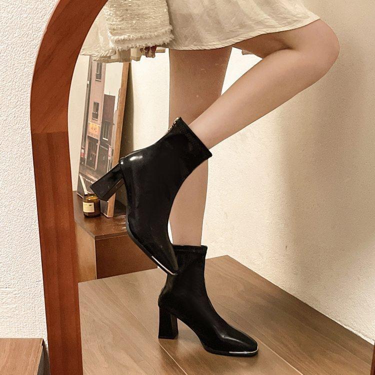 Block Heel Plain Short Boots Product Image