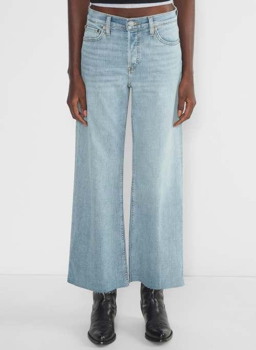 mid-rise wide leg crop jean Product Image