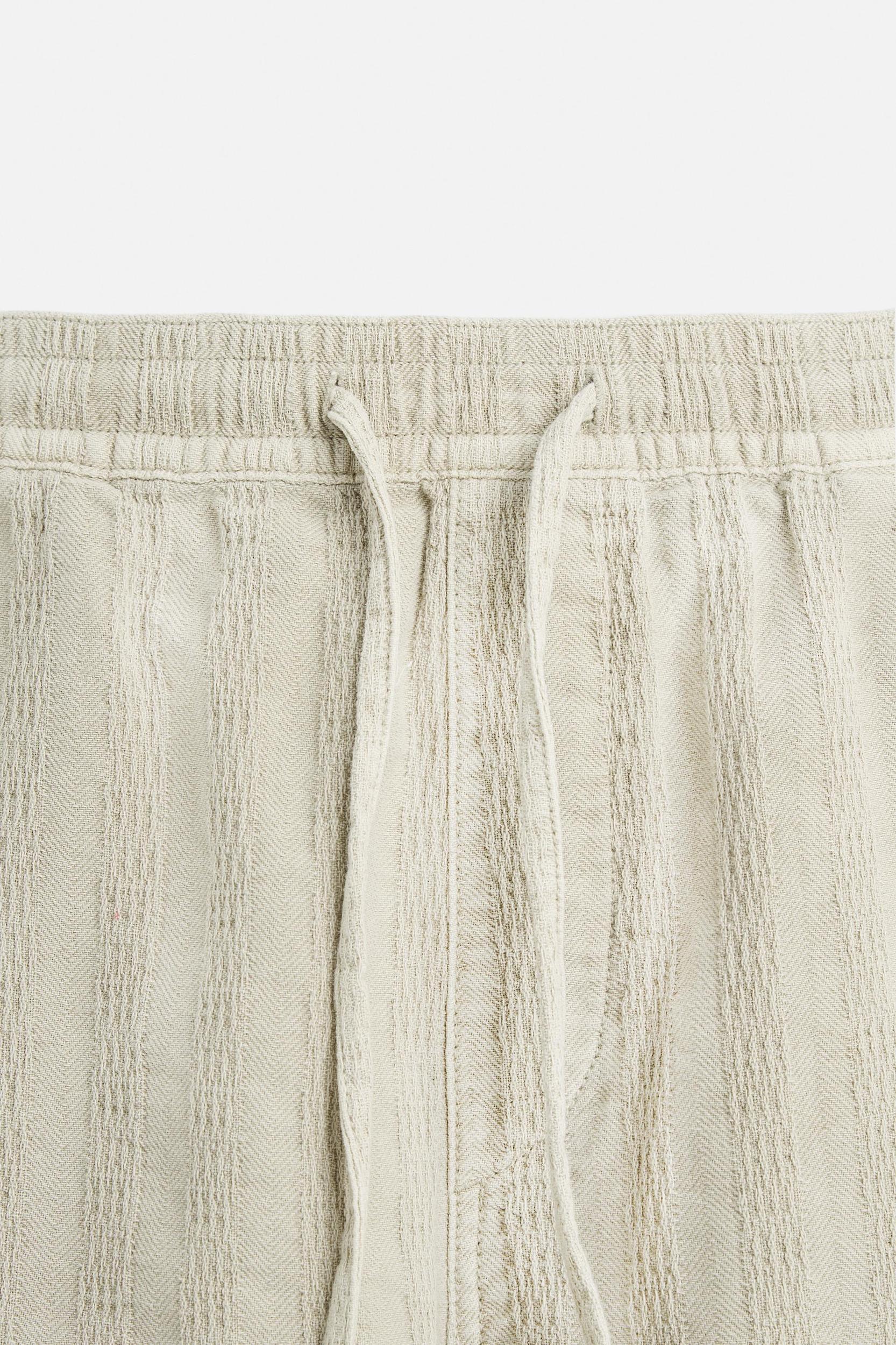 STRIPED JACQUARD SHORTS Product Image