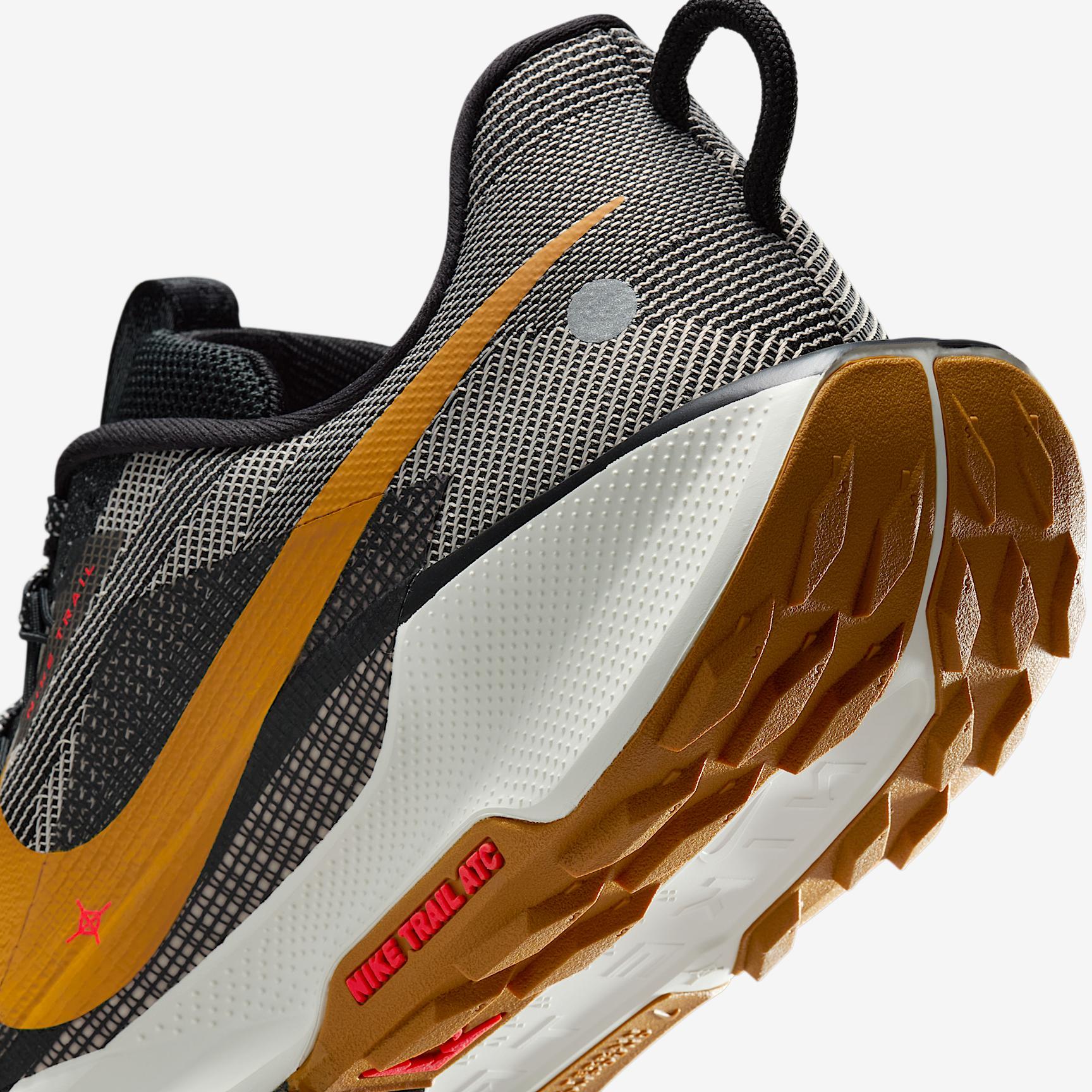 Nike Mens Pegasus Trail 5 Trail Running Shoes | DV3864-009 Product Image