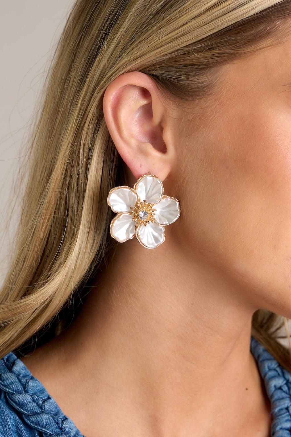 Lunar Blossoms Ivory Flower Earrings Product Image