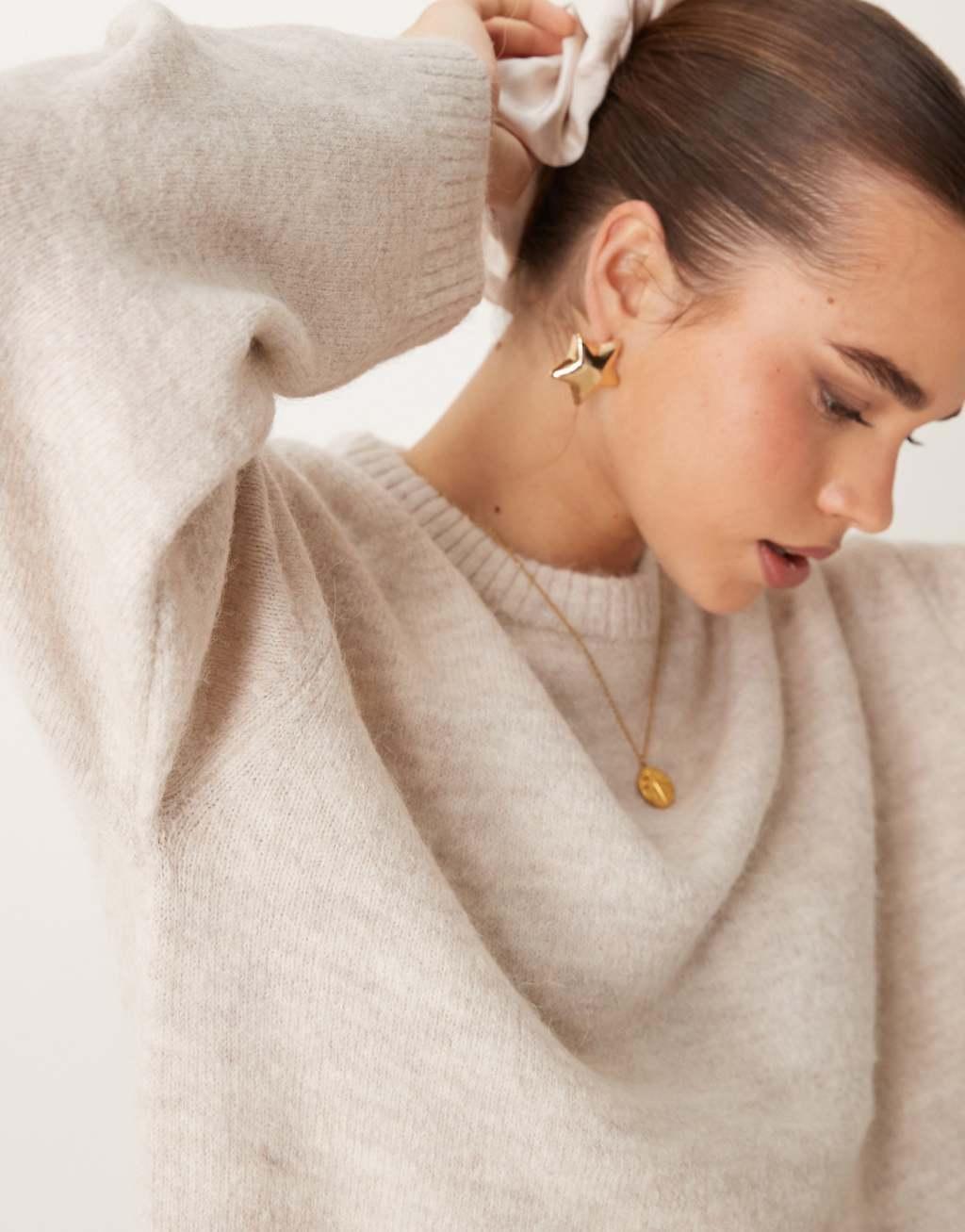 Gina Tricot soft knit sweater in light beige melange Product Image