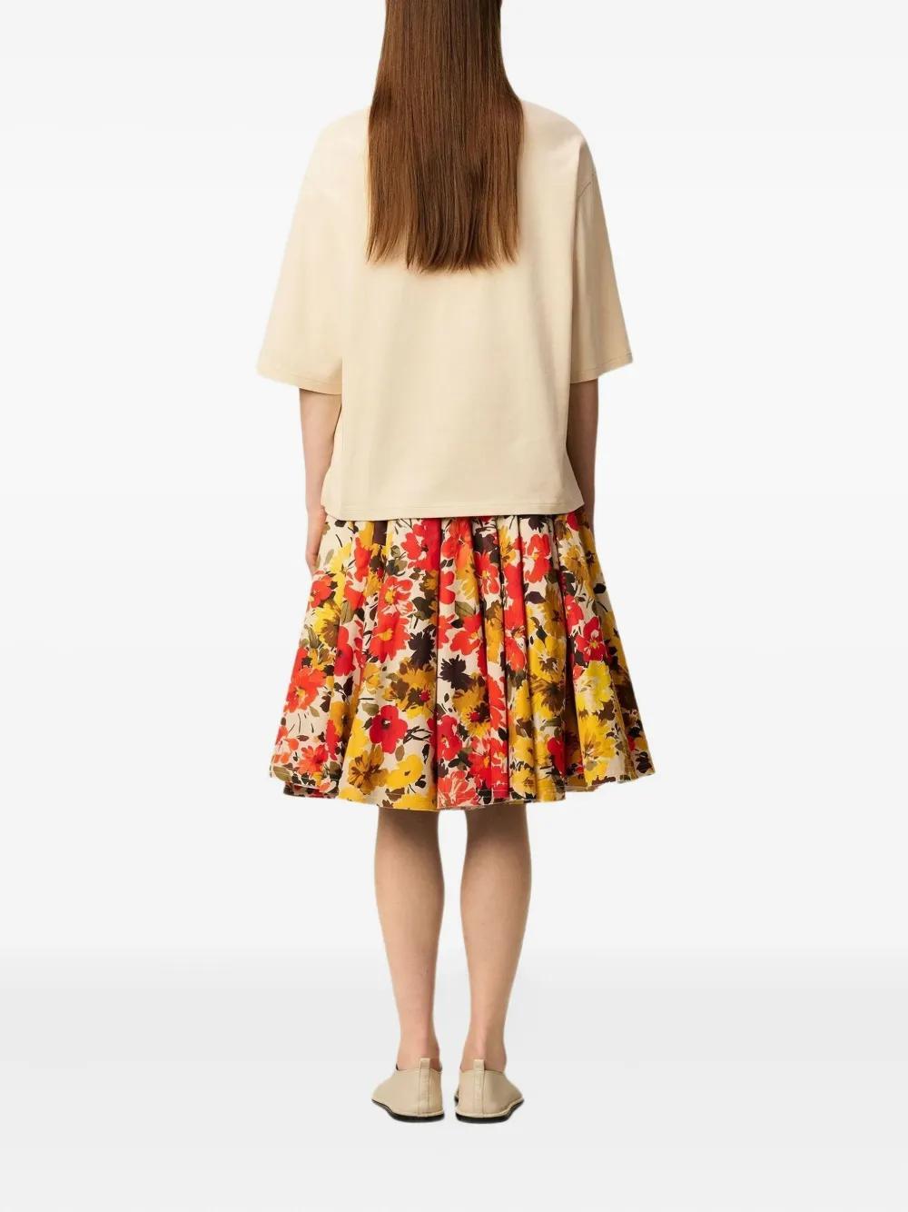 Floral Ami-patch T-shirt Product Image