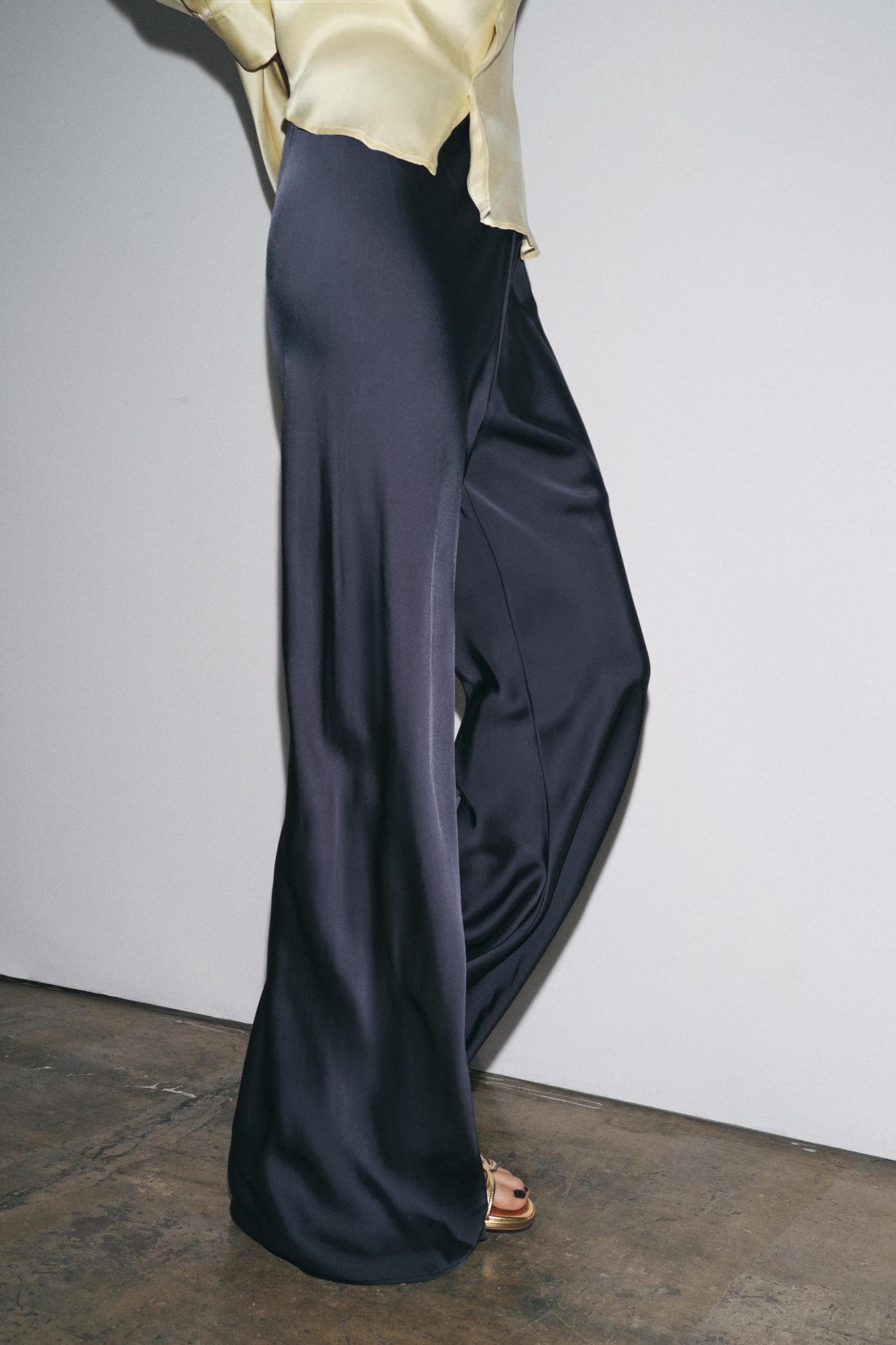 ZW COLLECTION SATIN FLARE PANTS Product Image