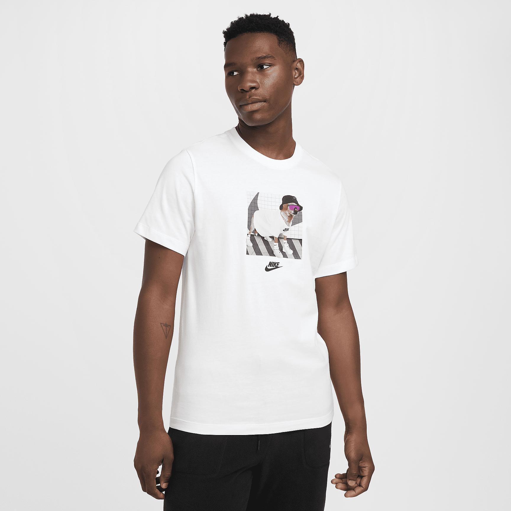 Nike Sportswear T-Shirt Product Image