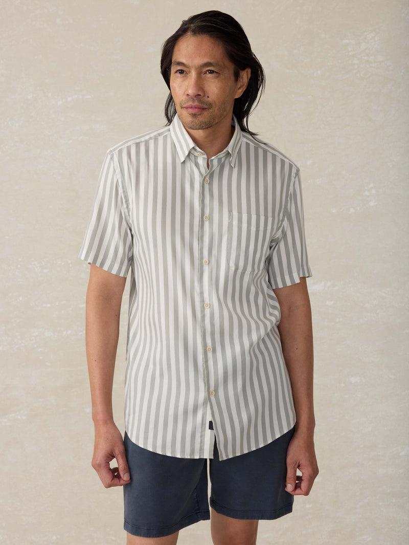 Short-Sleeve Movement™ Monterrey Shirt - Clover Valley Stripe Male Product Image