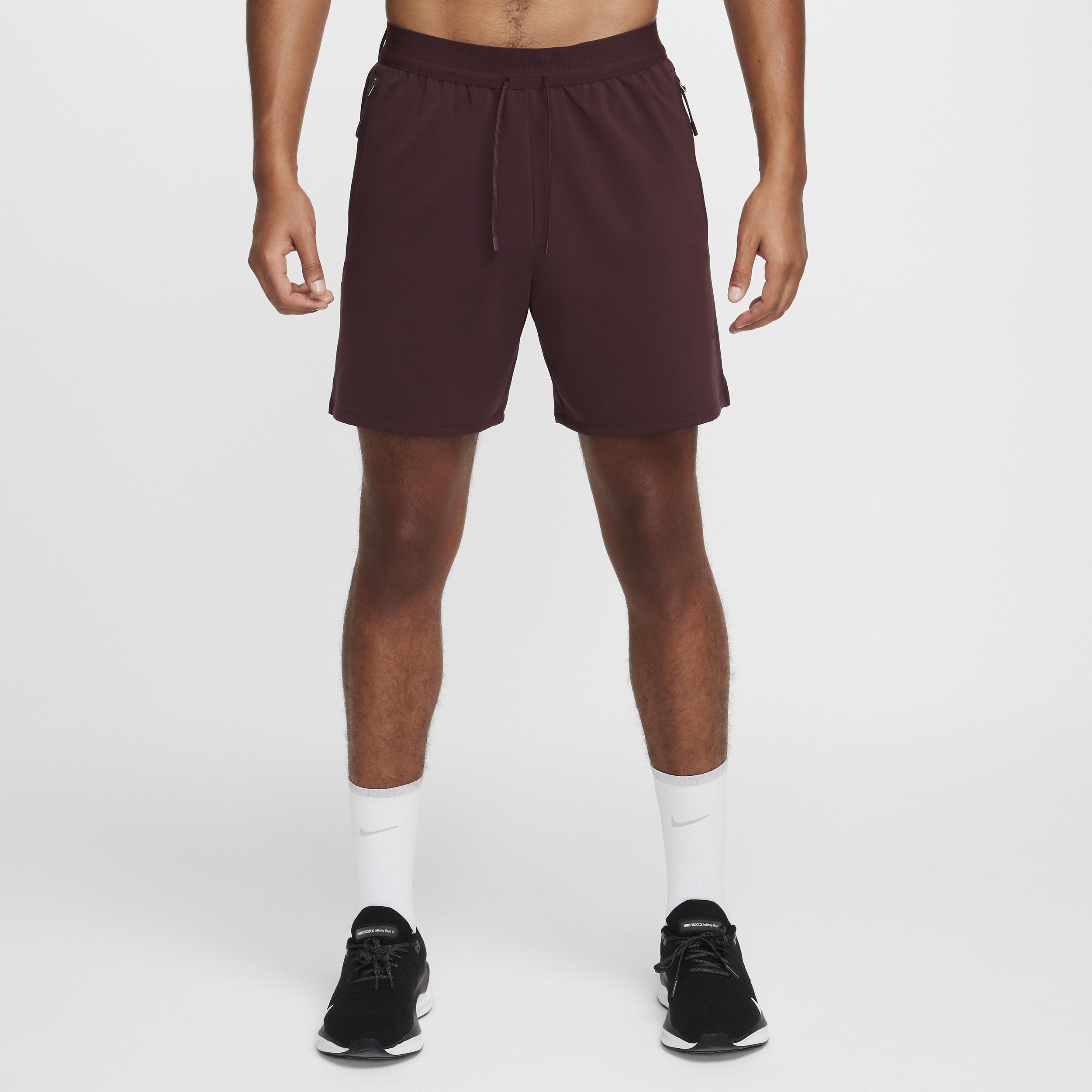 Nike Men's A.P.S. 6" Dri-FIT ADV Versatile Shorts Product Image