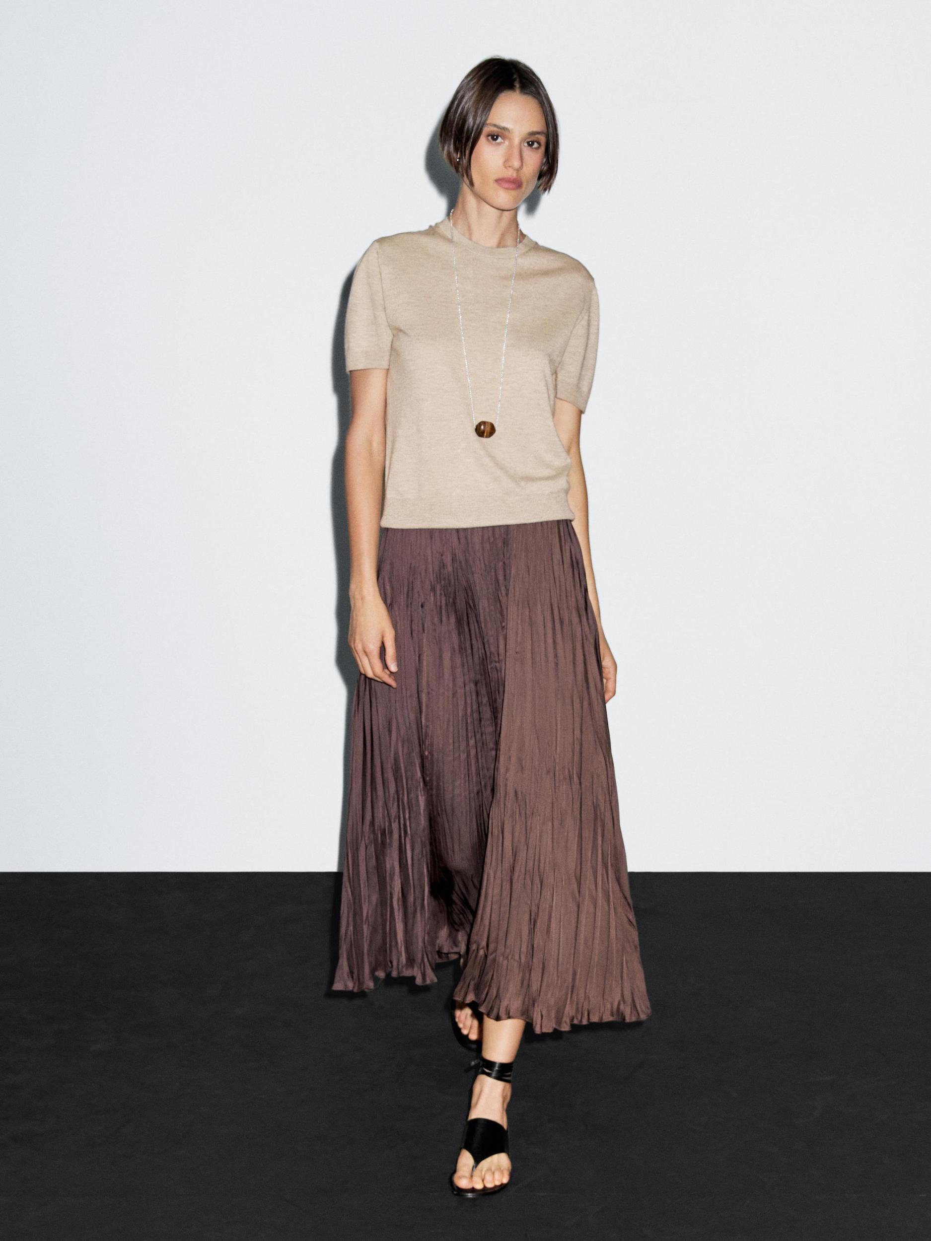 Short-sleeve wool blend knit sweater Product Image