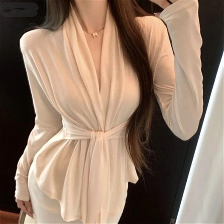 Long-Sleeve V-Neck Sashed Plain Top Product Image