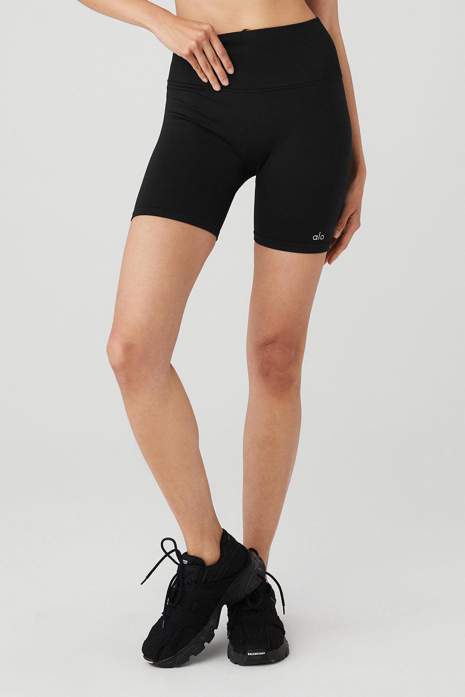 Alo Yoga | 5 Seamless Ribbed Favorite Short Product Image