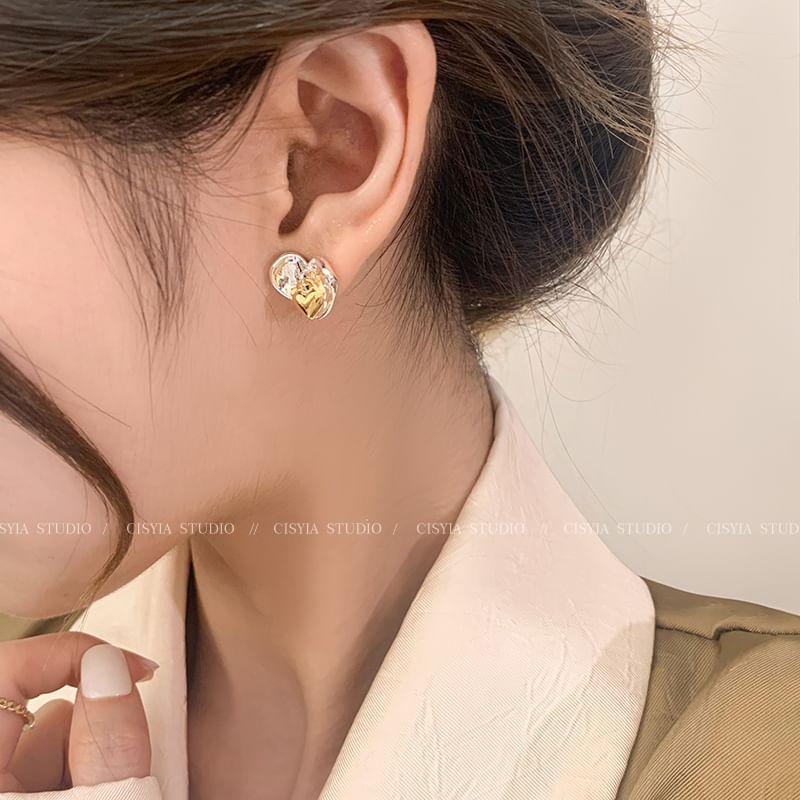 Heart Stud Earring Product Image