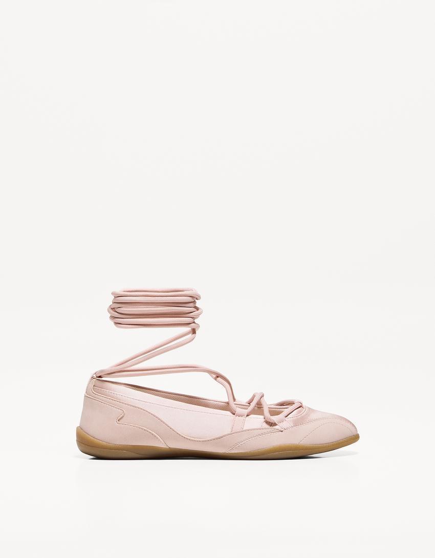 Tied sporty ballerinas Product Image