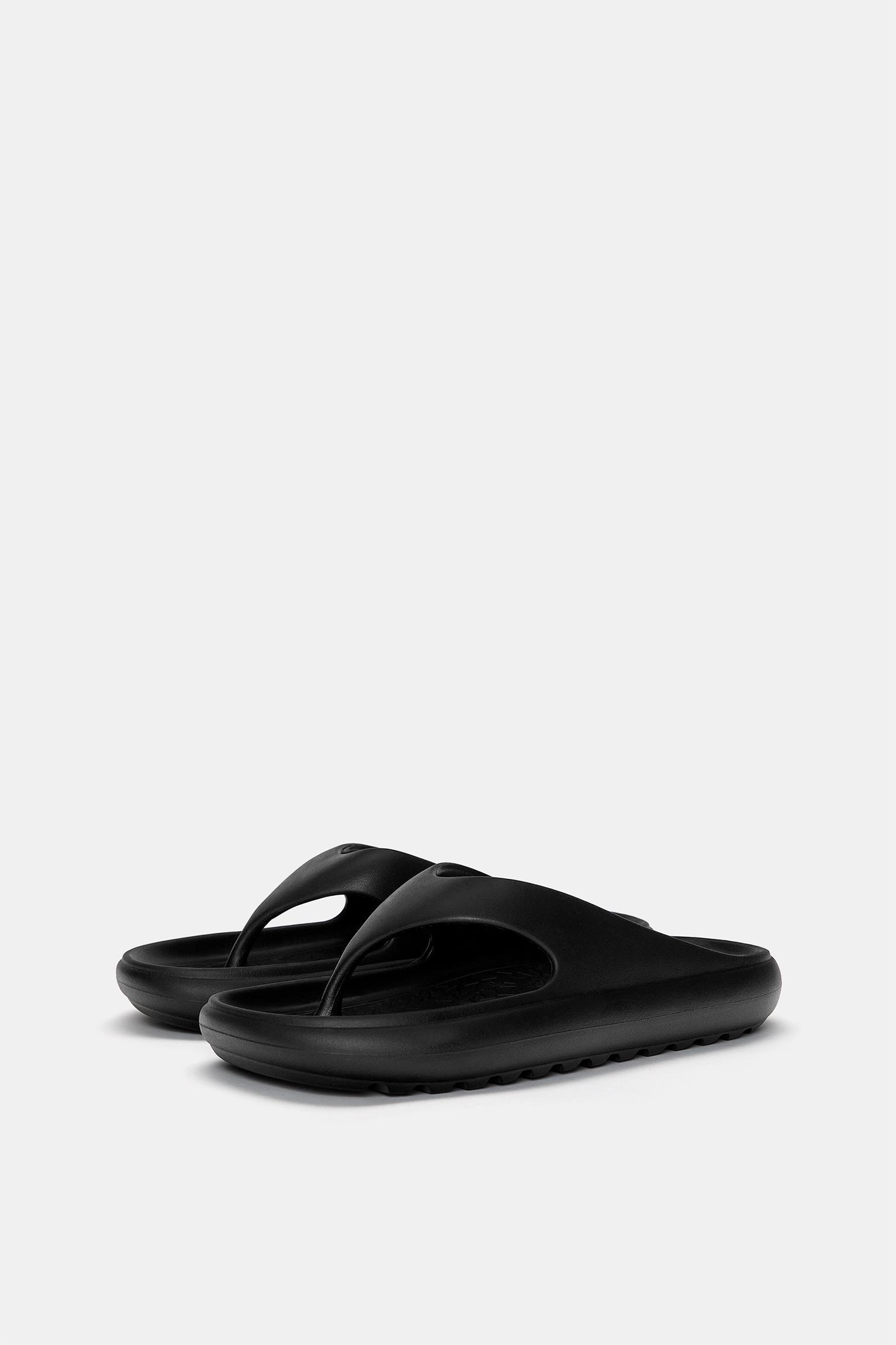 Rubberized sandals Product Image