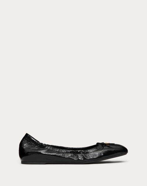 VLOGO SIGNATURE PATENT LEATHER BALLERINA  Product Image