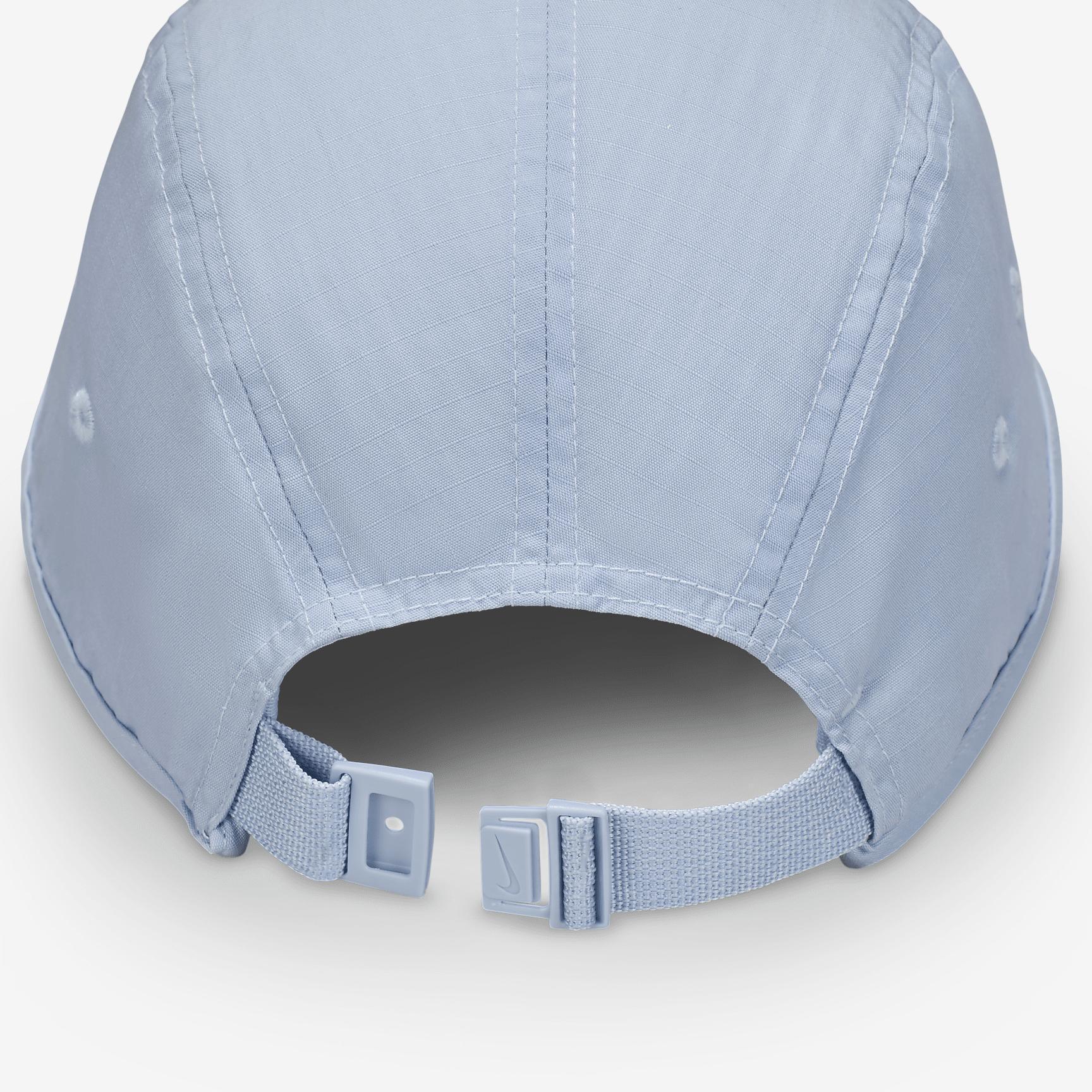 Nike Fly Unstructured Futura Cap Product Image