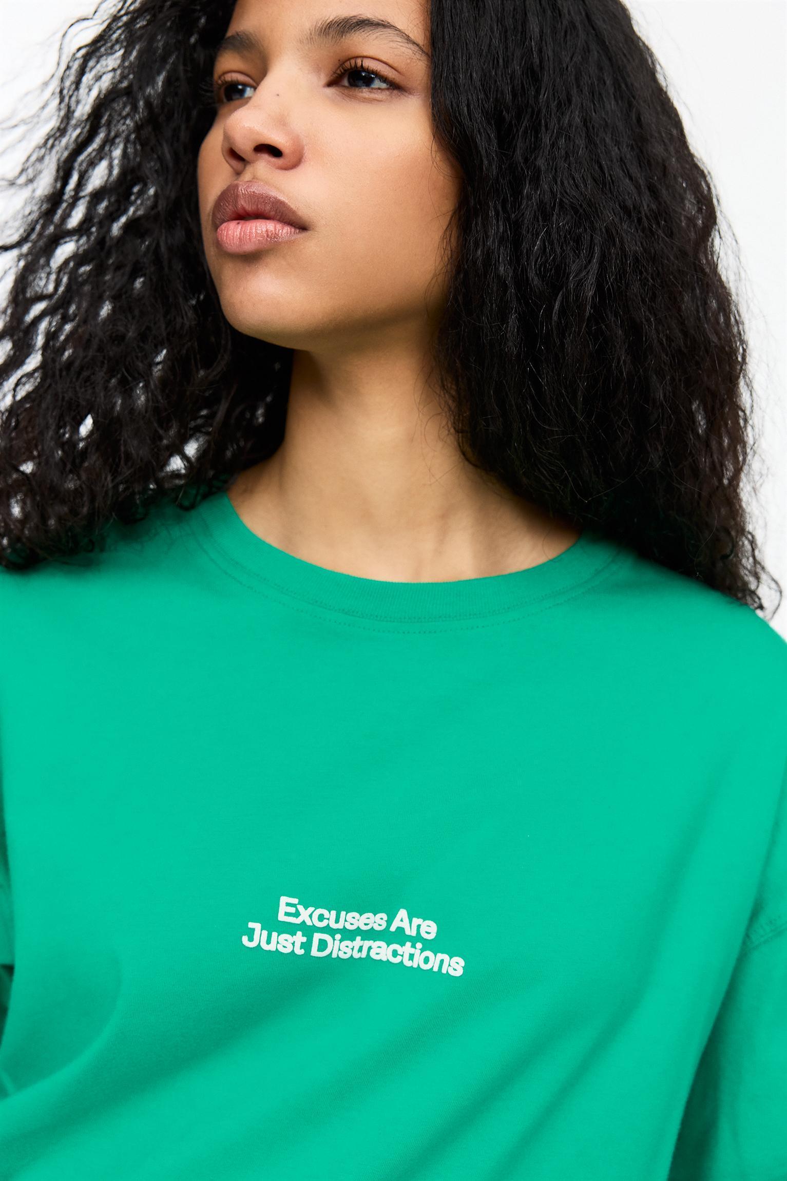 Green T-shirt with contrast slogan Product Image
