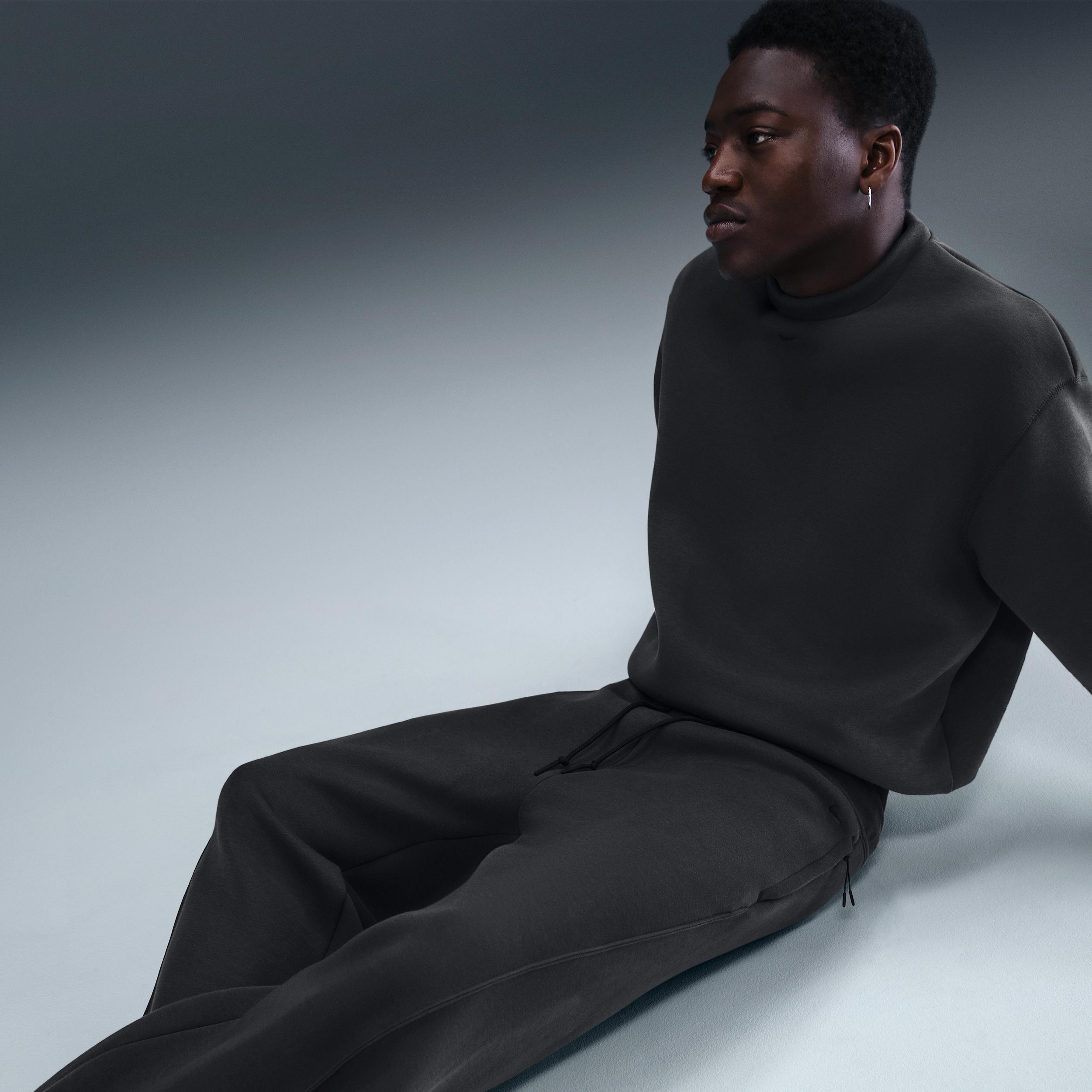 Nike Mens Tech Fleece Loose-Fit Open Hem Pants | HV6541-060 Product Image