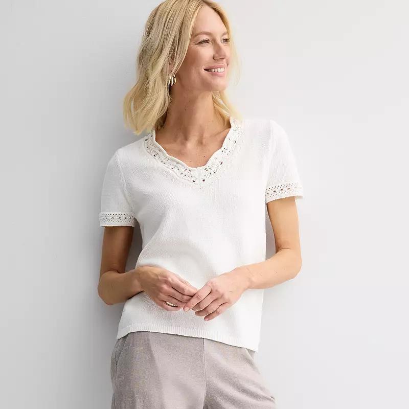 Womens Grayson Rosette Halter Gown Product Image