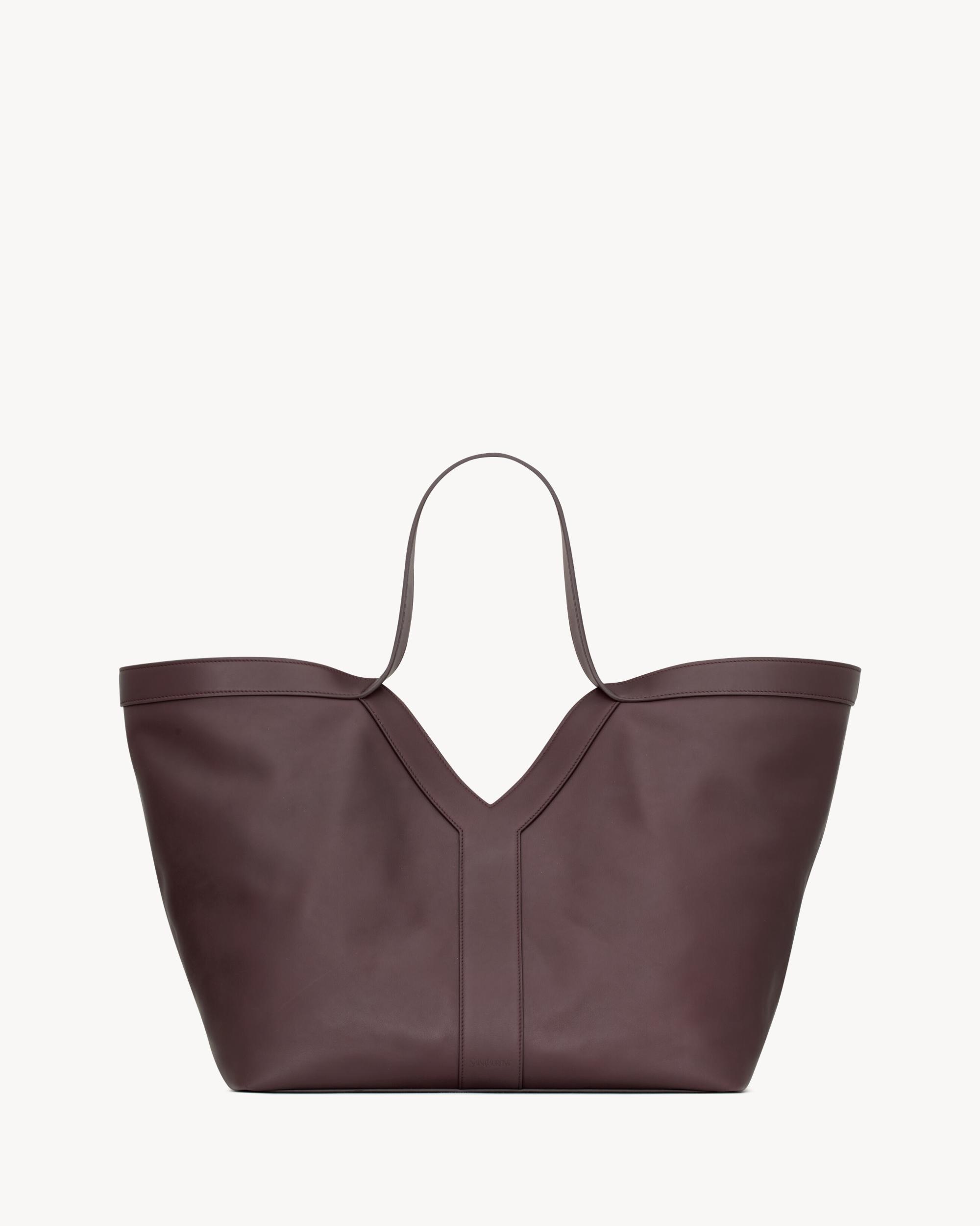 Y TOTE IN LEATHER Product Image