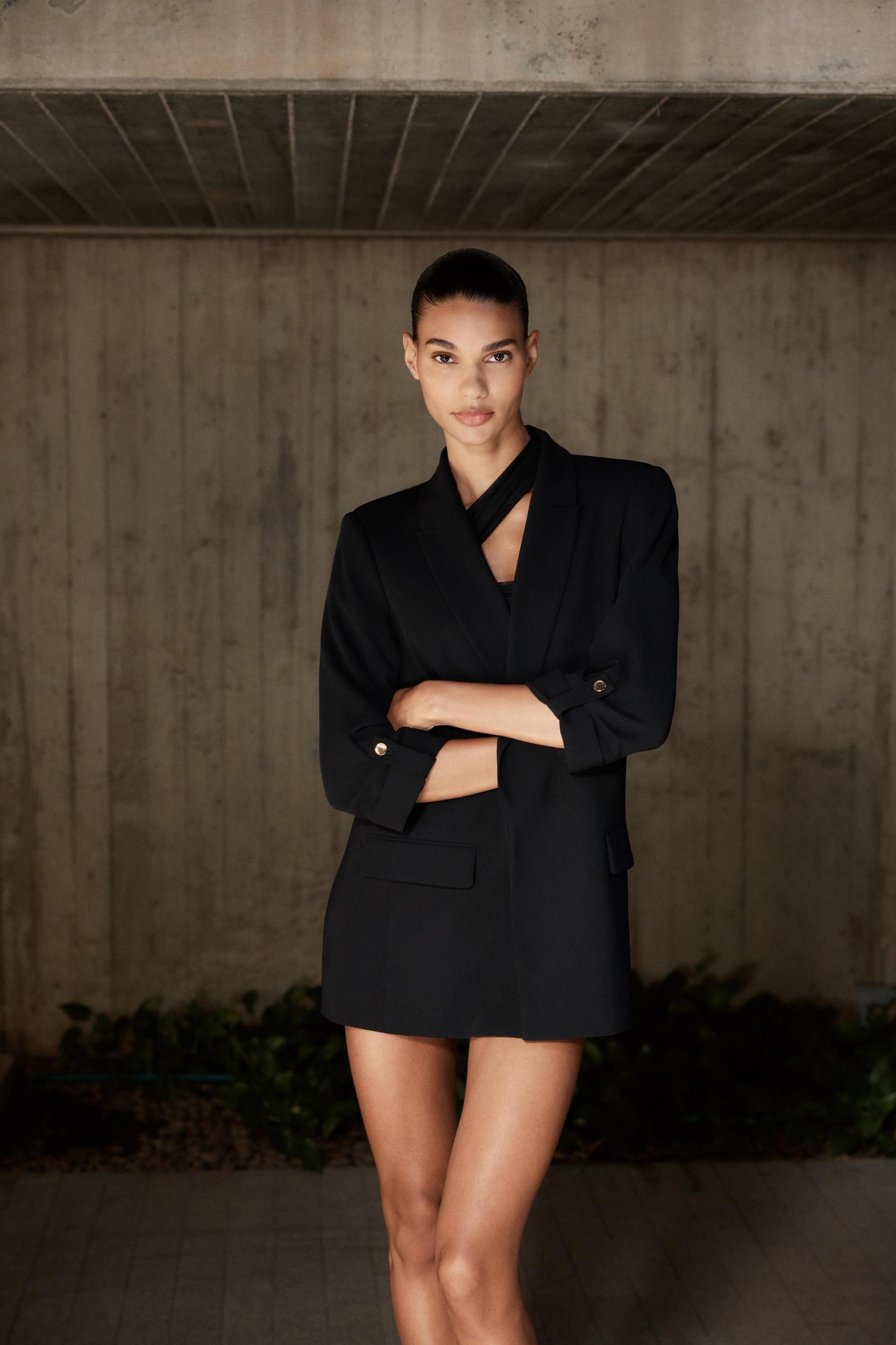 BLAZER WITH ROLLED-UP SLEEVES Product Image