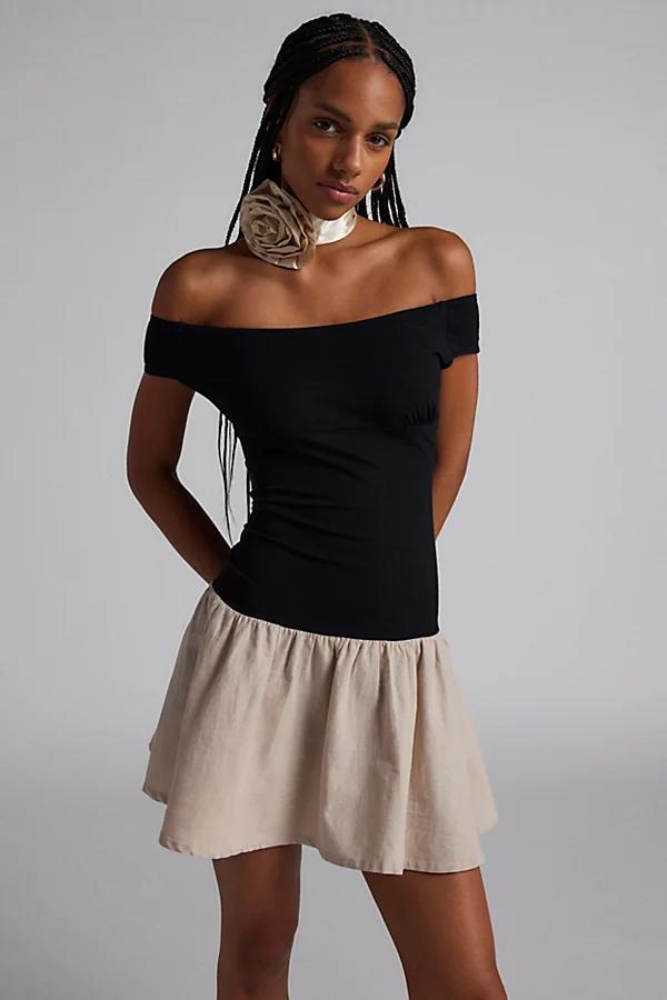 Motel Yael Off-The-Shoulder Drop Waist Mini Dress Womens at Urban Outfitters Product Image