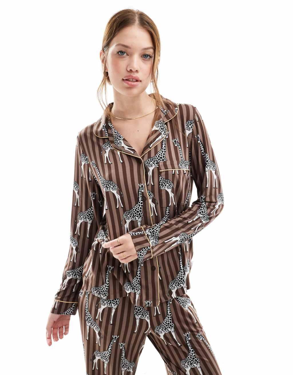 Chelsea Peers Exclusive poly revere top and pants pajama set in brown stripe giraffe print Product Image