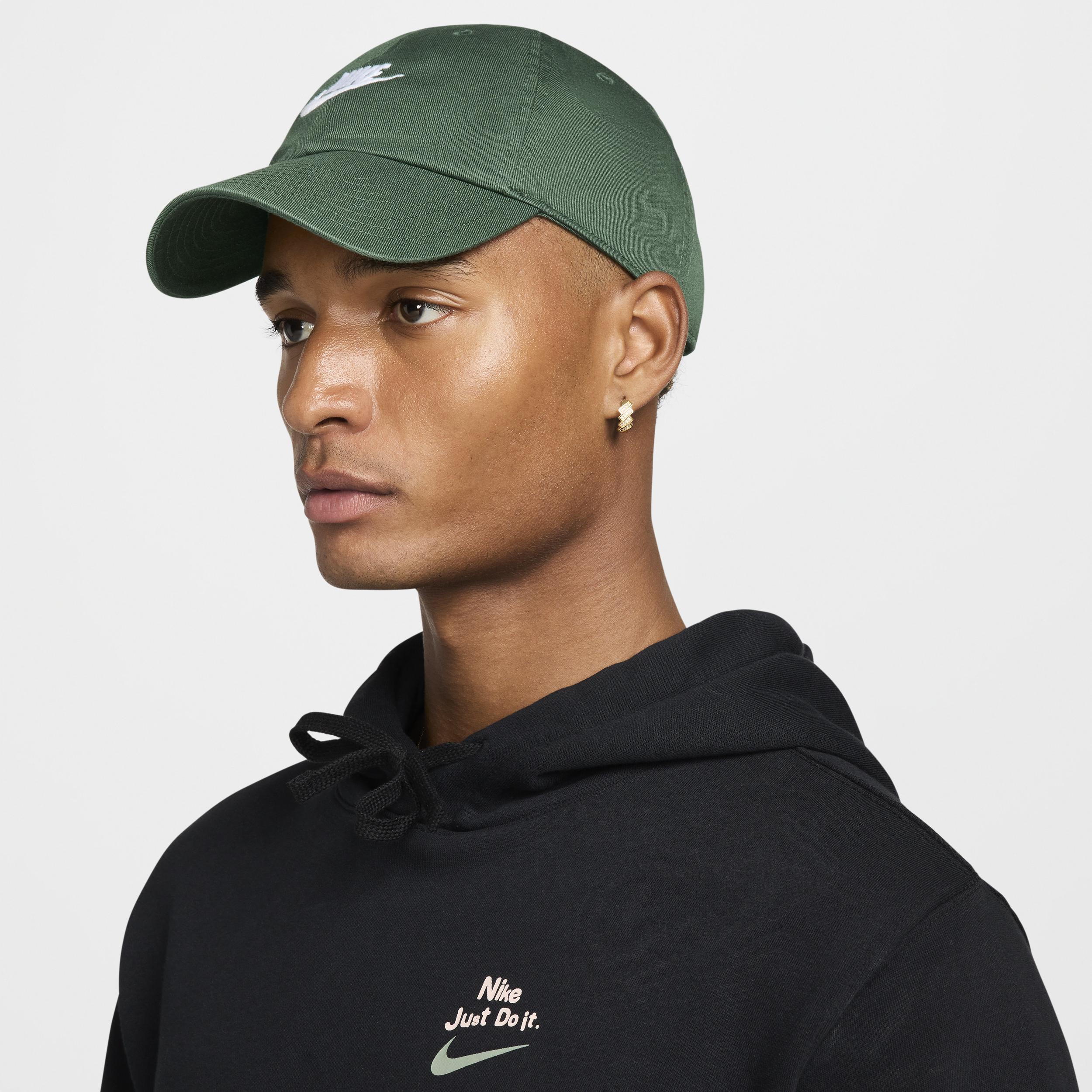 Nike Unisex Club Unstructured Futura Wash Cap Product Image