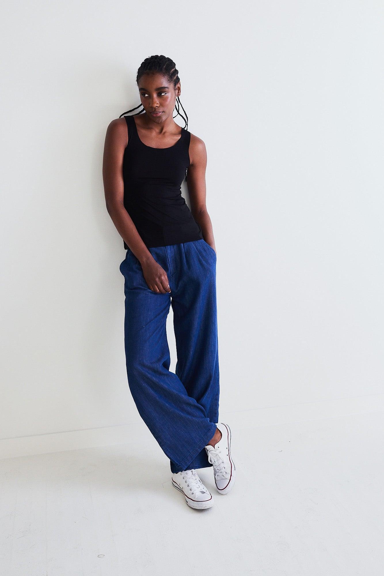 The Essential Seamless Cami Product Image